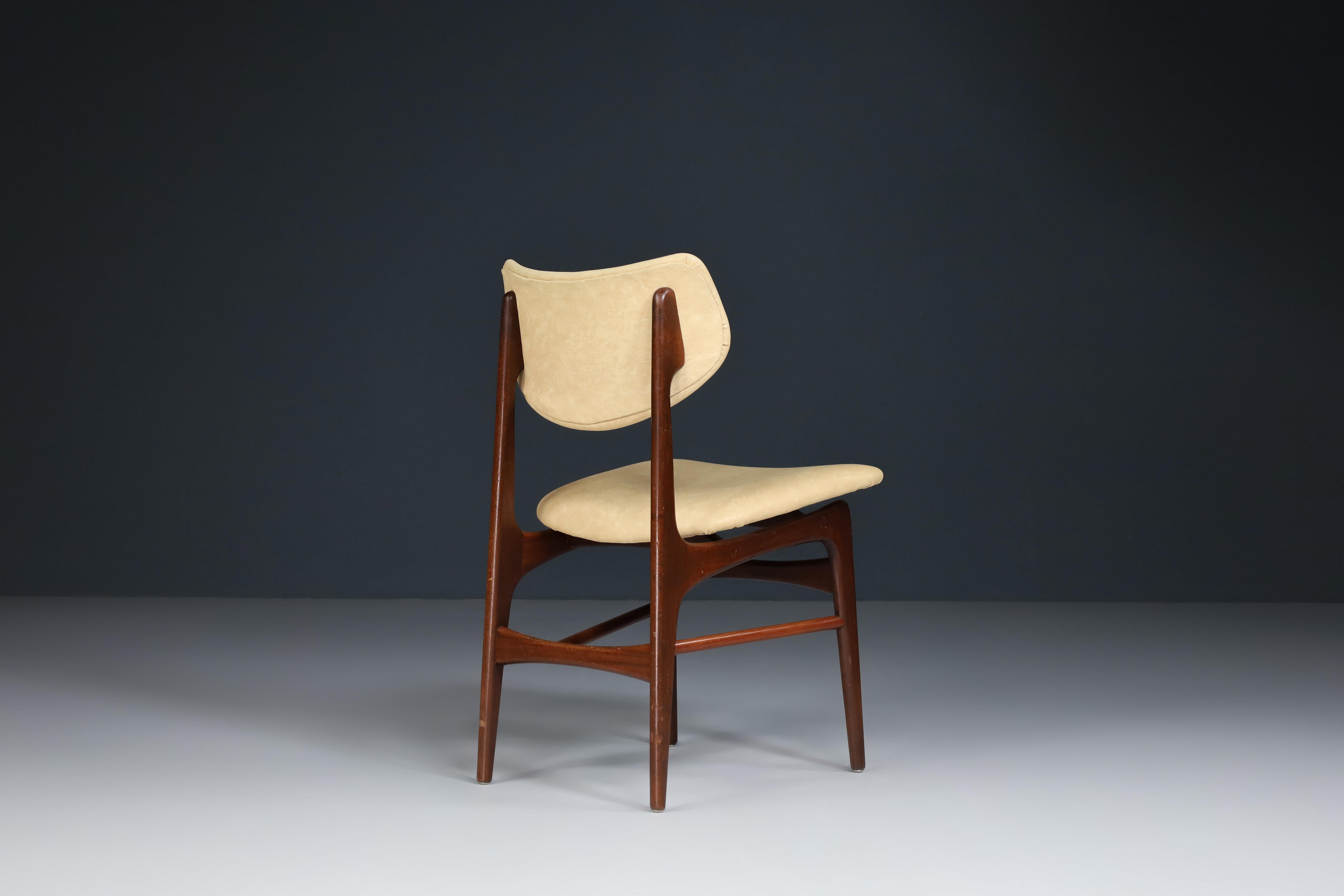 Louis Van Teeffelen for Wébé Dining Chairs, the Netherlands 1960s For Sale 4