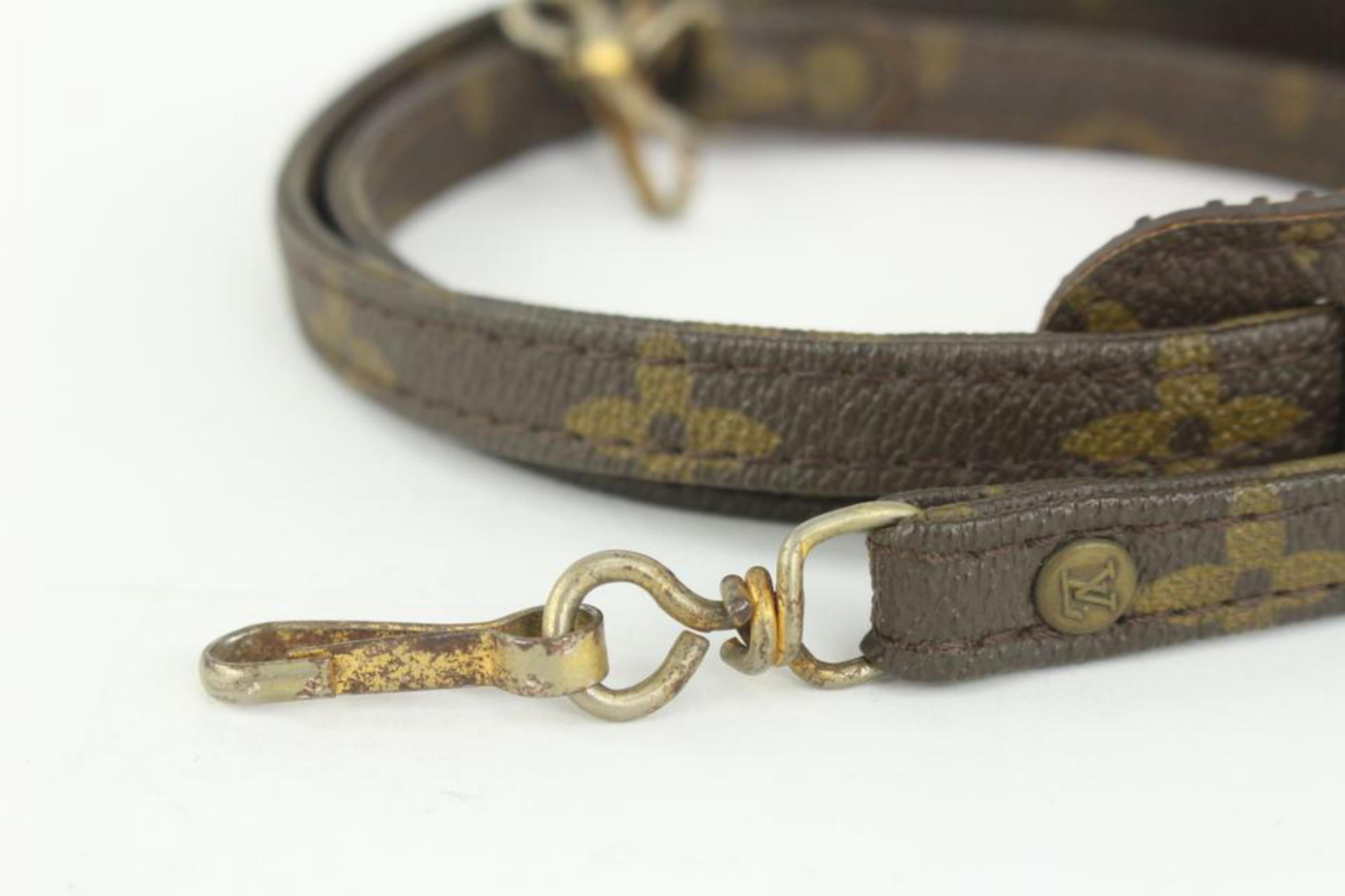 Louis Vuitton 18 Inch Monogram Strap Bandouliere 1025lv8 In Good Condition For Sale In Dix hills, NY