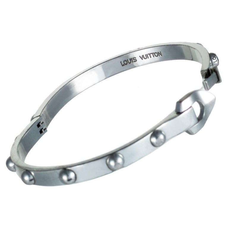 Louis Vuitton 18 Karat White Gold Diamond Bangle Bracelet at 1stDibs