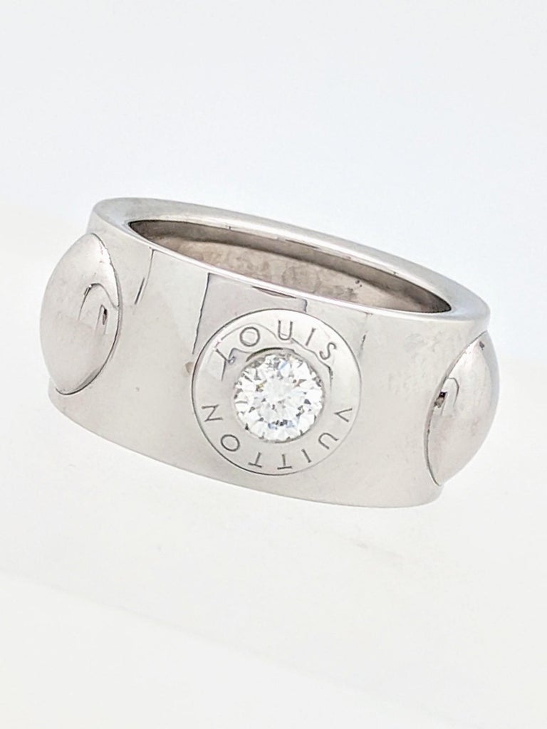 Louis Vuitton 18 Karat White Gold Grand Berg Crew Diamond Ring For Sale at 1stdibs