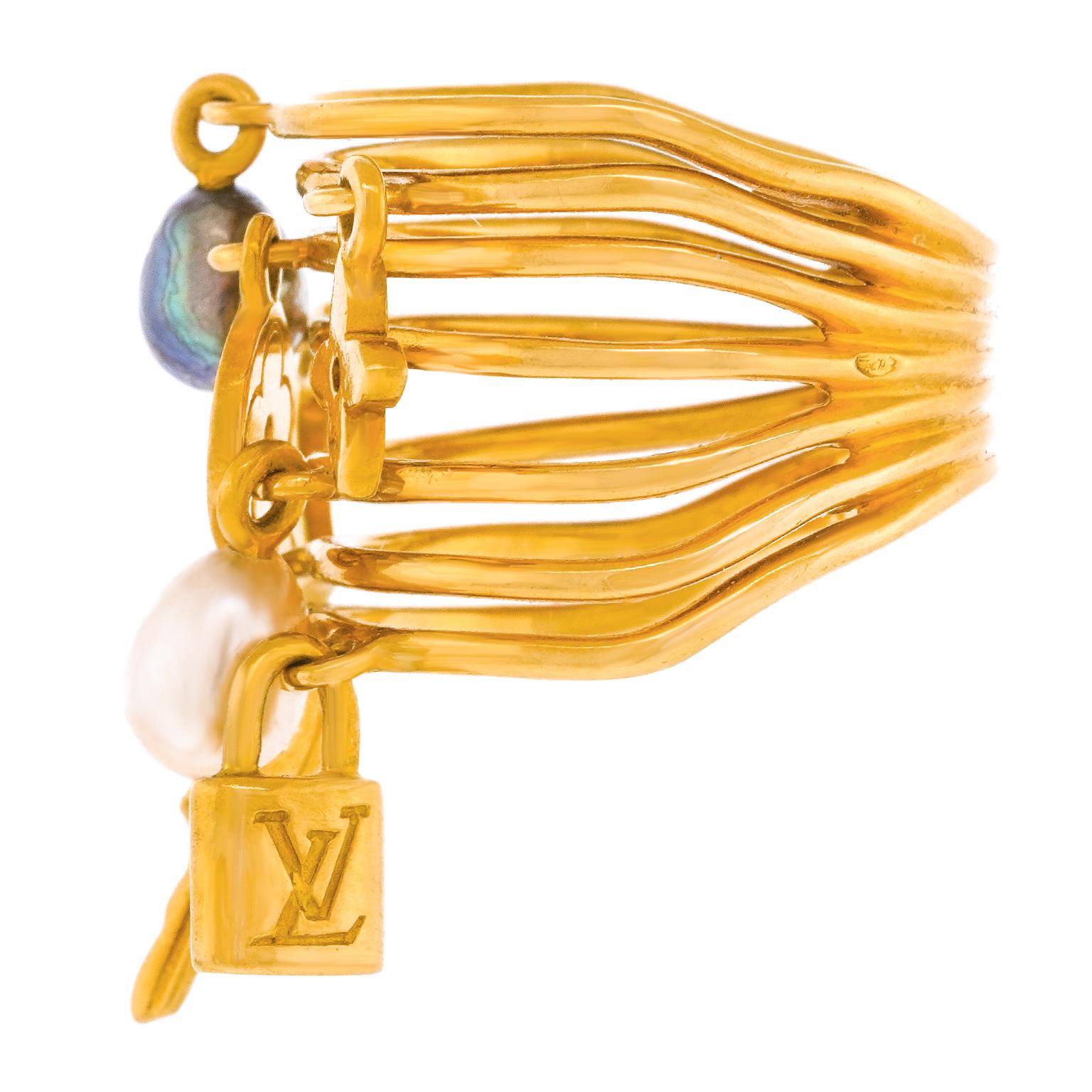 18 Karat Gold-Charm-Ring von Louis Vuitton im Angebot 2