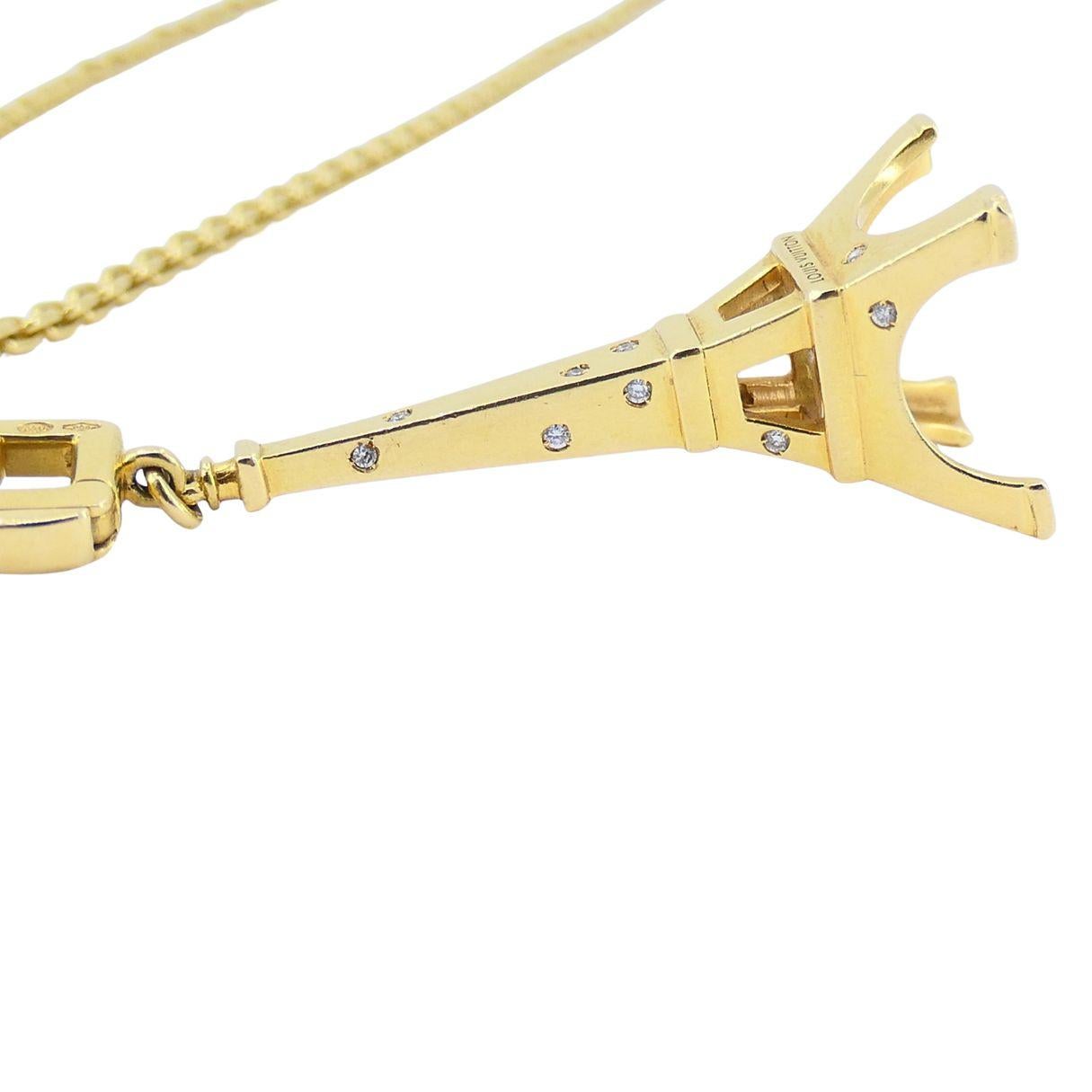 Collana con ciondolo Louis Vuitton in oro 18k e diamanti con torre Eiffel in vendita 3