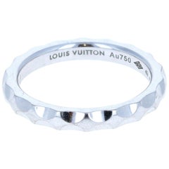Louis Vuitton 18 Karat White Gold Hammered Band Ring 3.8g