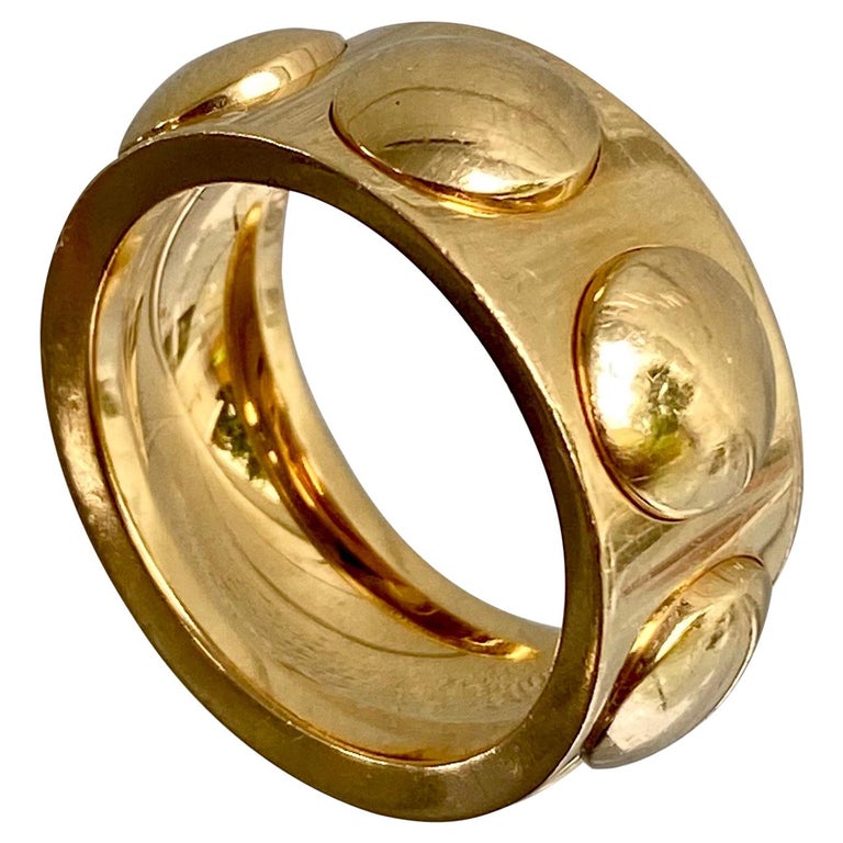 Louis Vuitton 18k Yellow Gold Emprente Trunk Ring For Sale at