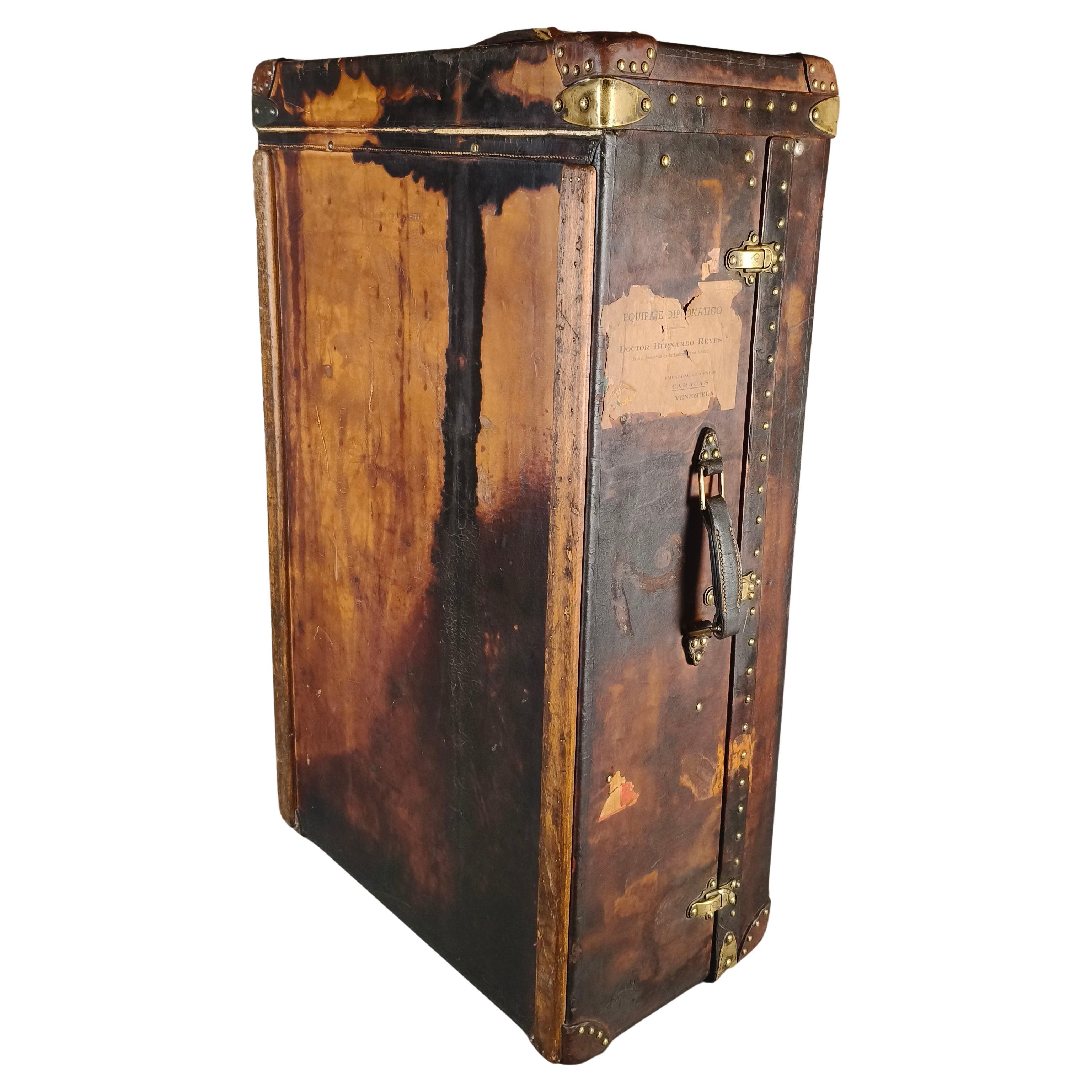 Louis Vuitton 1930's Brown Leather Travel Trunk For Sale