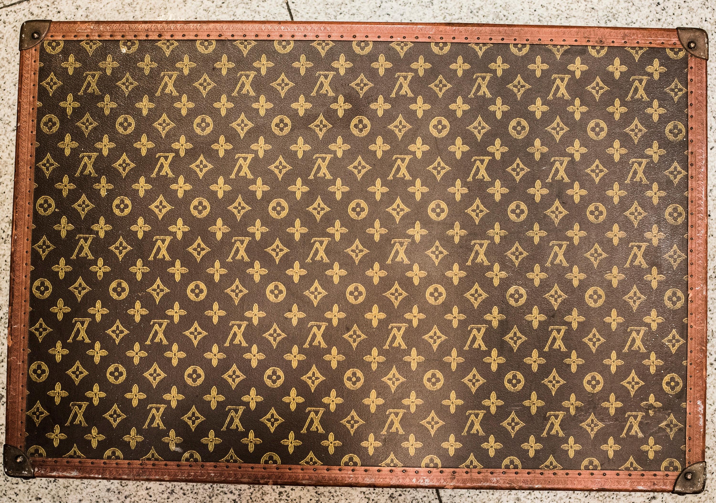 Louis Vuitton 1945 Suitcase-Trunk Alzer '113023' 1