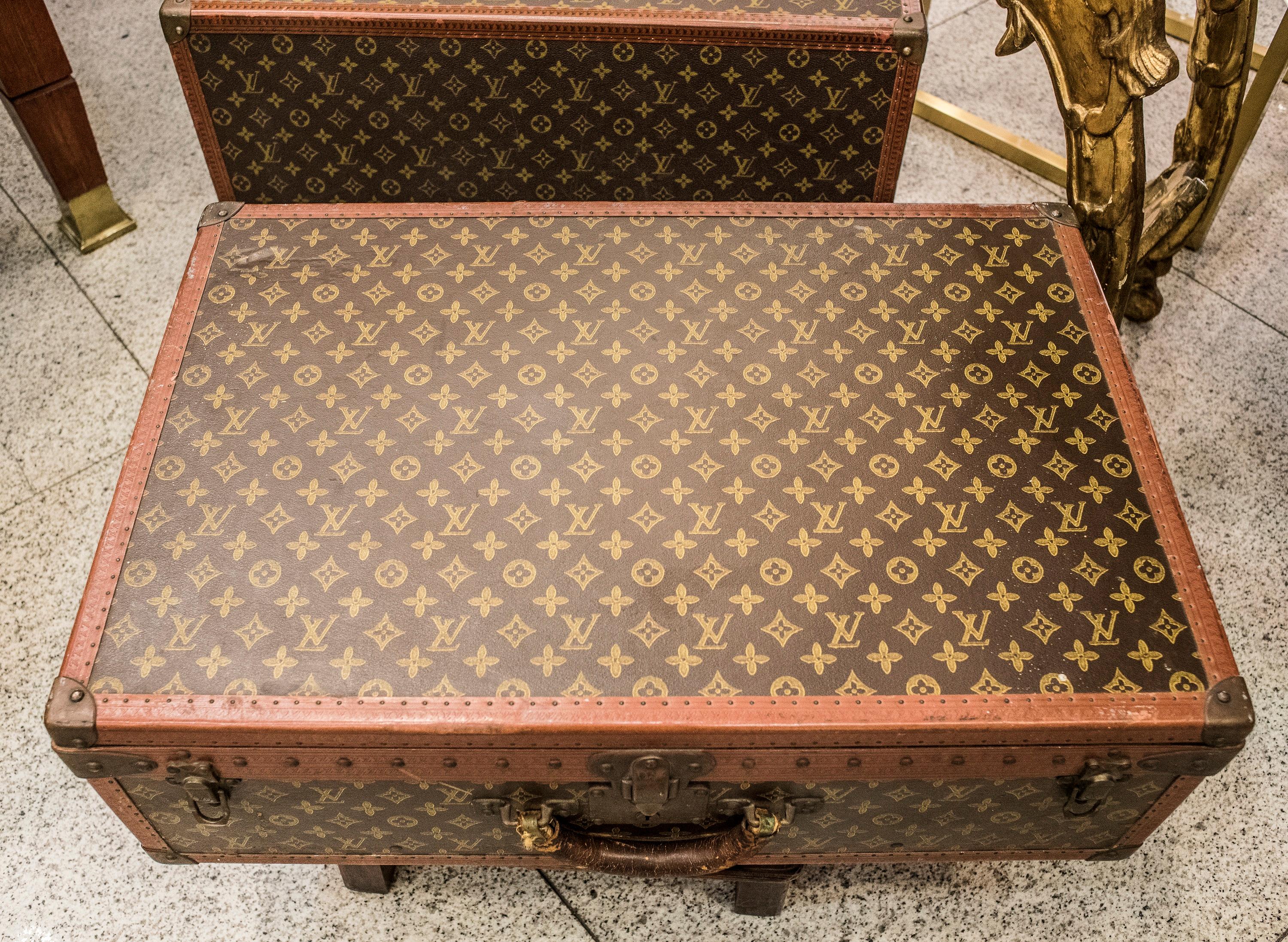 Mid-Century Modern Louis Vuitton 1945 Suitcase-Trunk Alzer '113023'