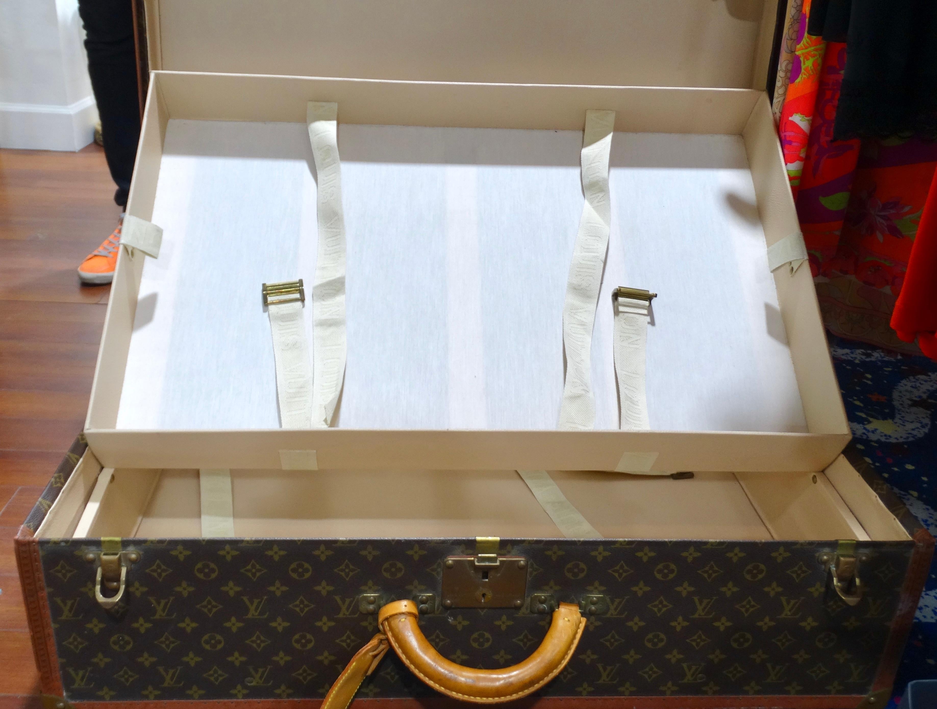 Louis Vuitton 1970's Koffer in Monogramm Segeltuch im Angebot 11