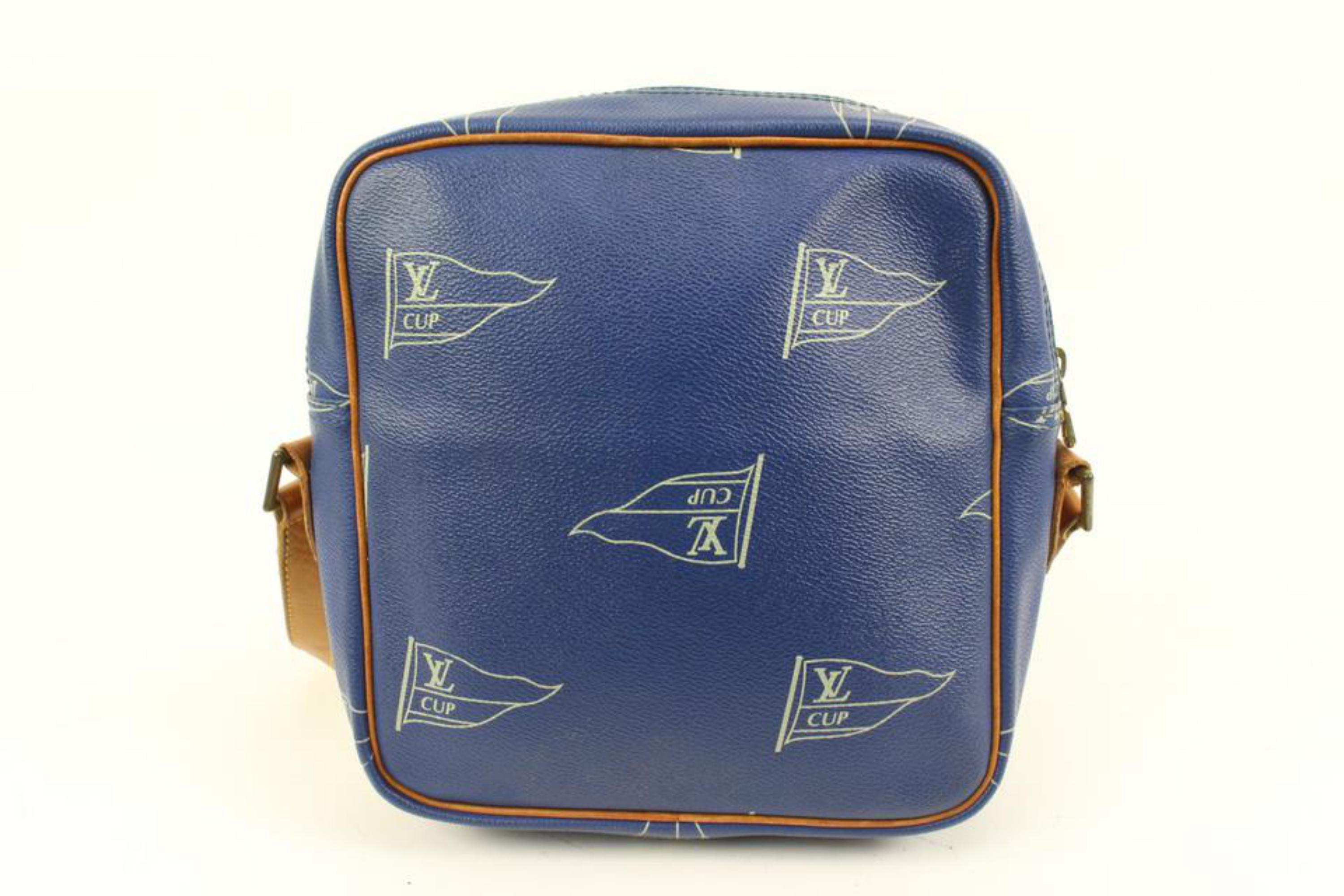 Louis Vuitton 1991 Blue LV Cup Sac San Diego Crossbody Bag 96lz425s For Sale 4