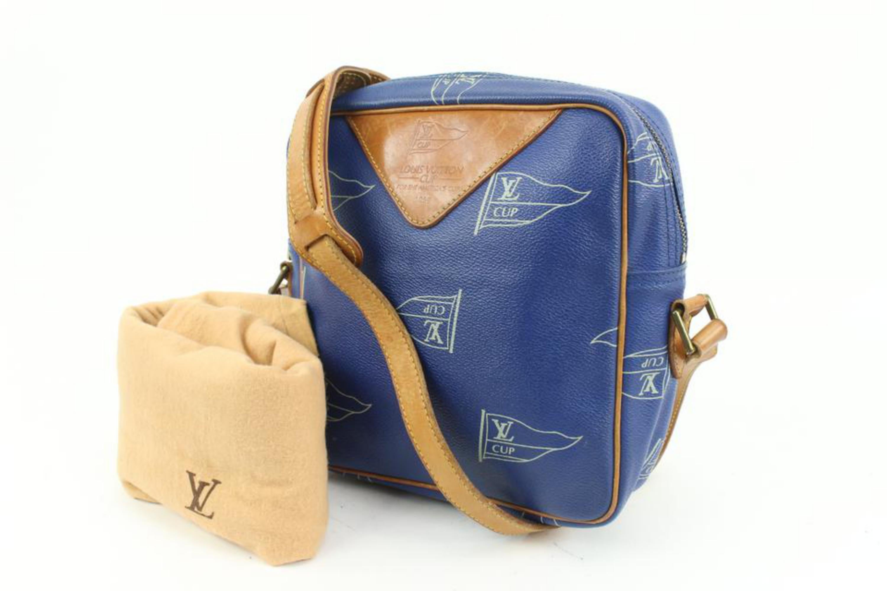 Louis Vuitton 1991 Blue LV Cup Sac San Diego Crossbody Bag 96lz425s For Sale 5