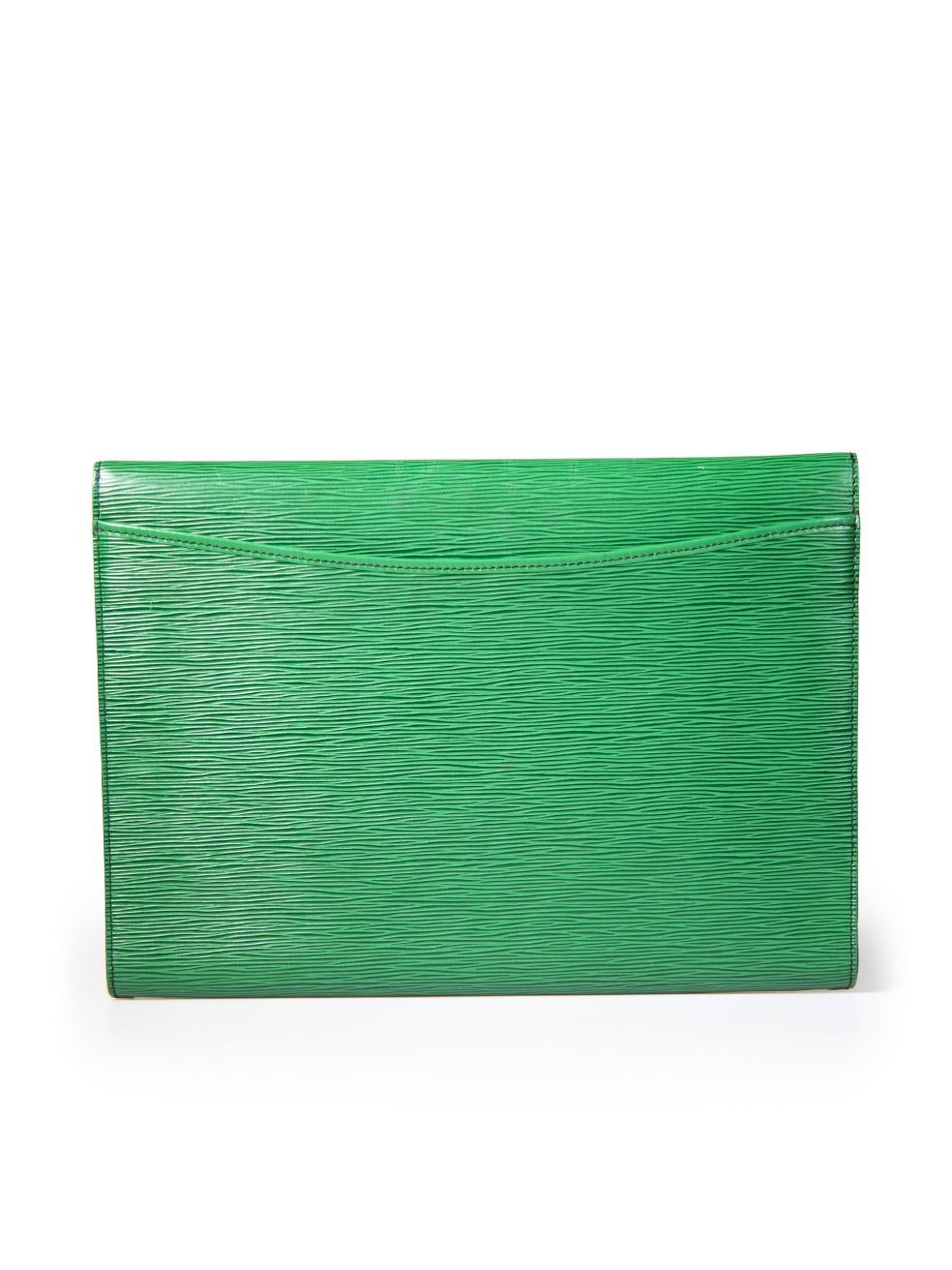 Louis Vuitton 1991 Green Epi Leather Large Clutch Bag In Good Condition For Sale In London, GB