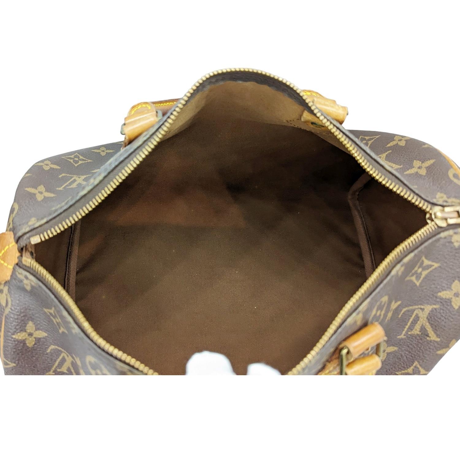 Louis Vuitton 1991 Monogram Canvas Speedy 30 Bag 4
