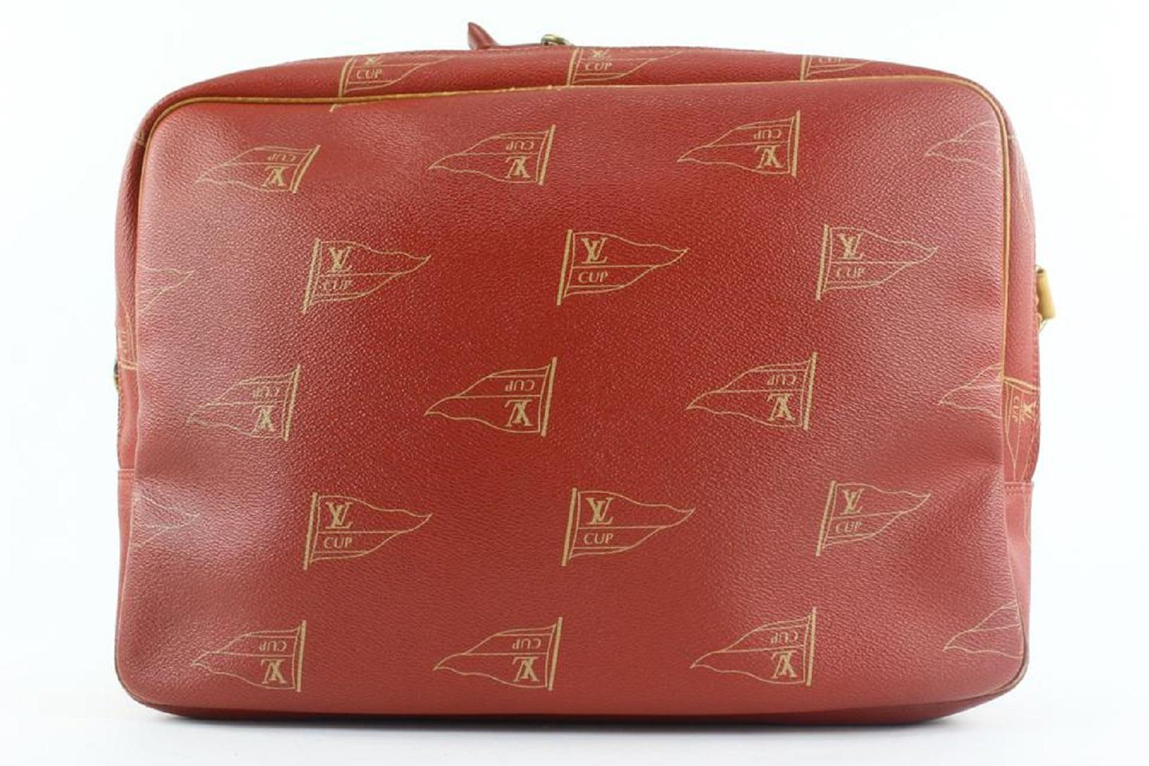 Louis Vuitton 1995 LV Cup Red Bosphore Calvi Messenger Crossbody Bag 234lvs56 In Good Condition For Sale In Dix hills, NY