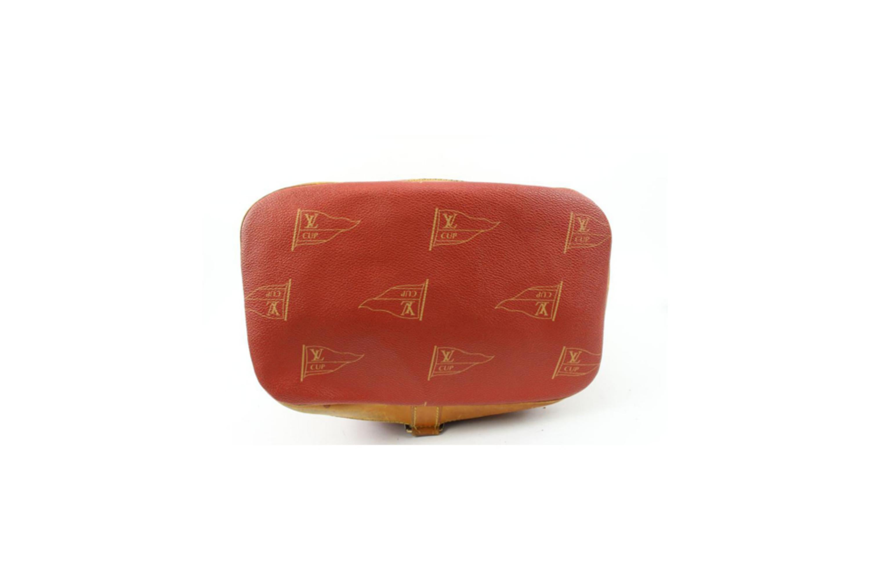 Louis Vuitton 1995 LV Cup Red Monogram Saint Tropez Drawstring Hobo Bag 65lv23s For Sale 3