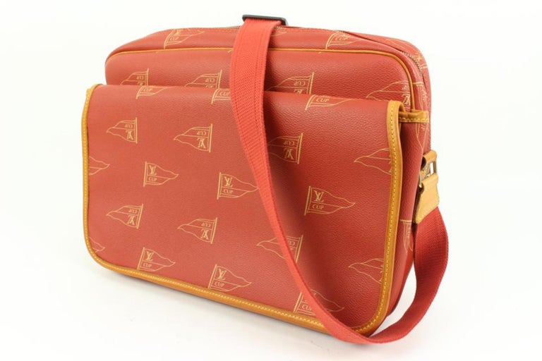 Louis Vuitton 1995 Red Monogram LV America Cup Calvi Messenger Crossbod Bag  39lk For Sale at 1stDibs