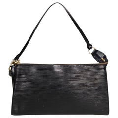 Louis Vuitton 2004 Black Leather Pochette Handbag