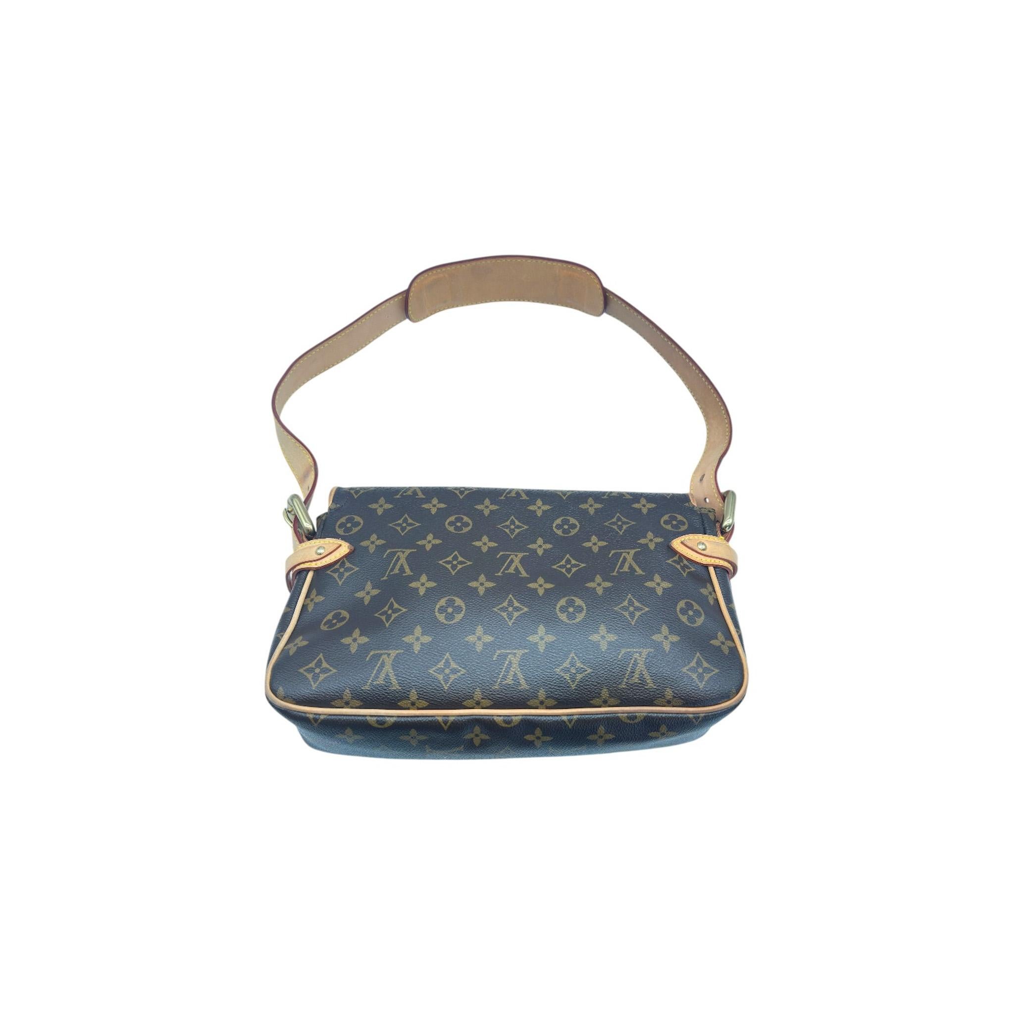 Bolso de hombro Louis Vuitton 2005 Monograma Hudson PM Gris en venta