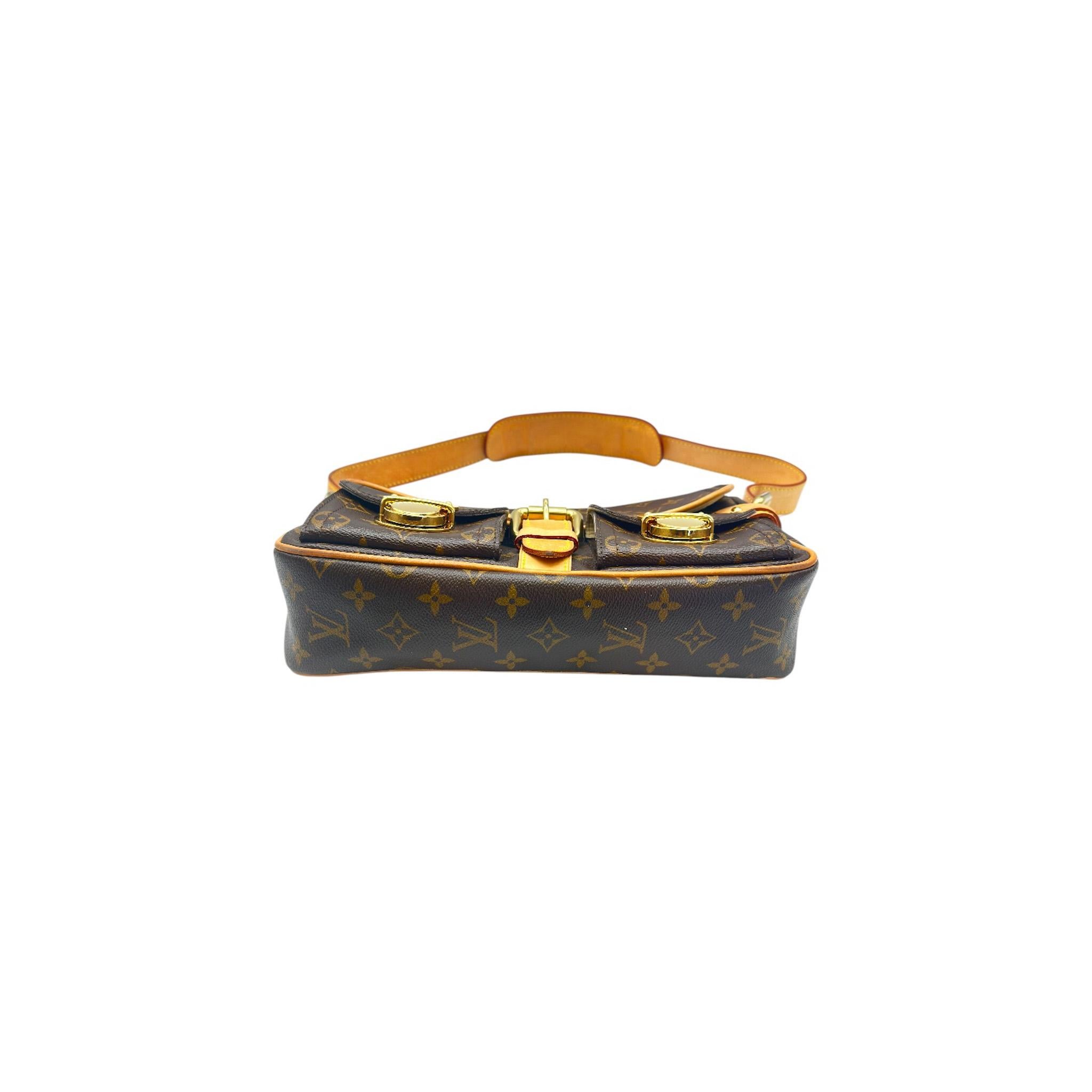 Bolso de hombro Louis Vuitton 2005 Monograma Hudson PM en venta 1