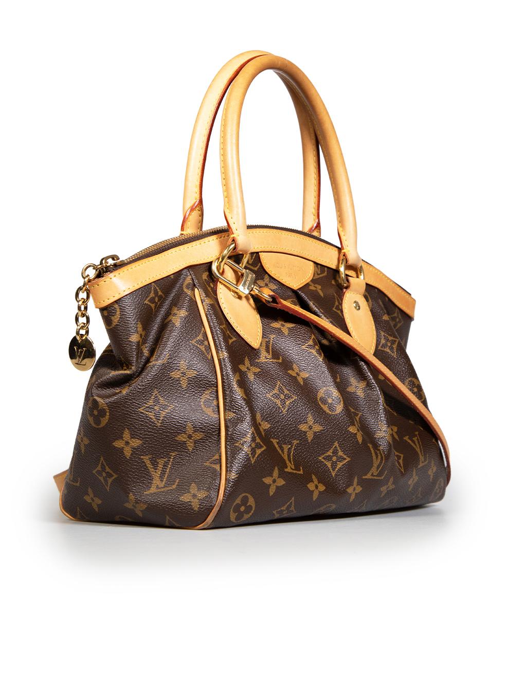 CONDITION is Very good. Minimal wear to bag is evident. Minimal wear to the bottom corners with scratches to the leather trimming and bottom stoppers on this used Louis Vuitton designer resale item. The item comes with its original dust bag.
 
 
 

