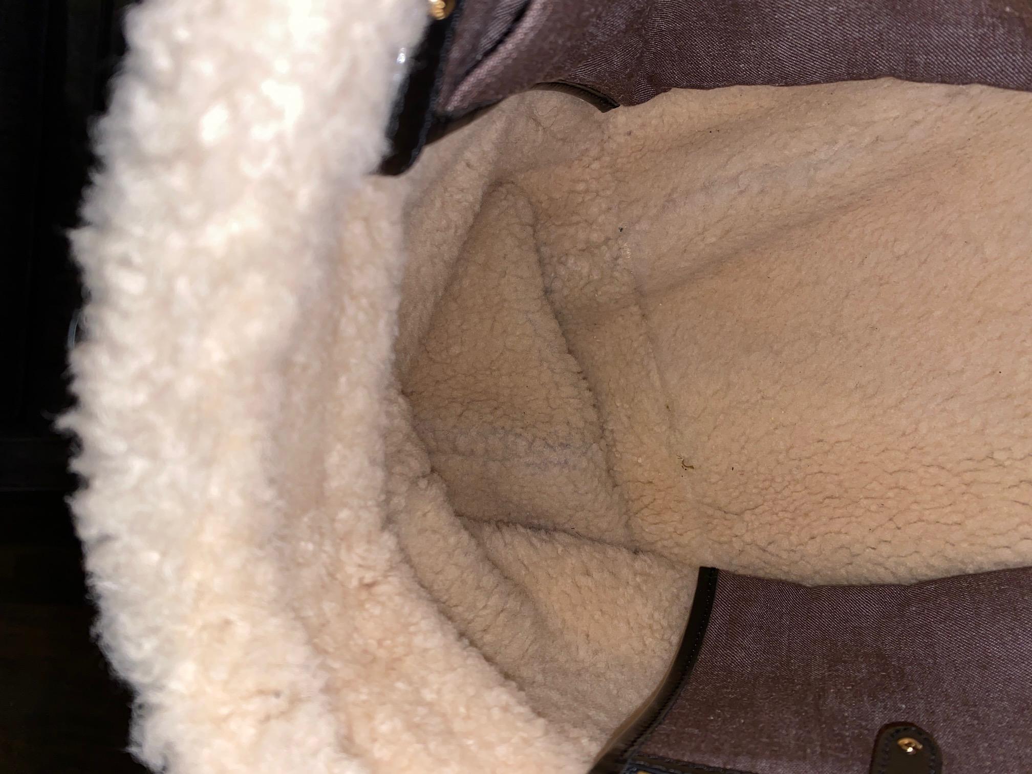 Louis Vuitton 2007 Limited Edition Shearling Storm Bag For Sale 4