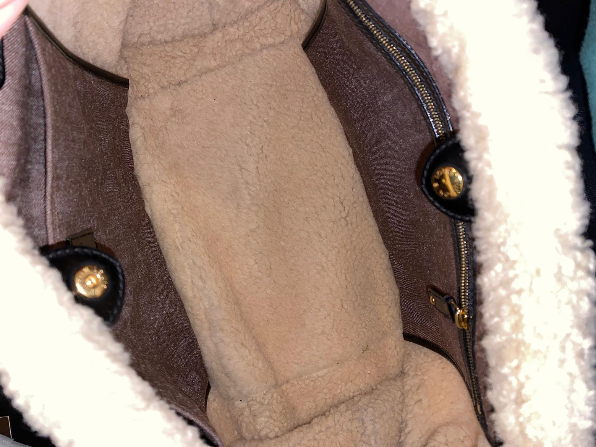 Louis Vuitton 2007 Limited Edition Shearling Storm Bag For Sale 7