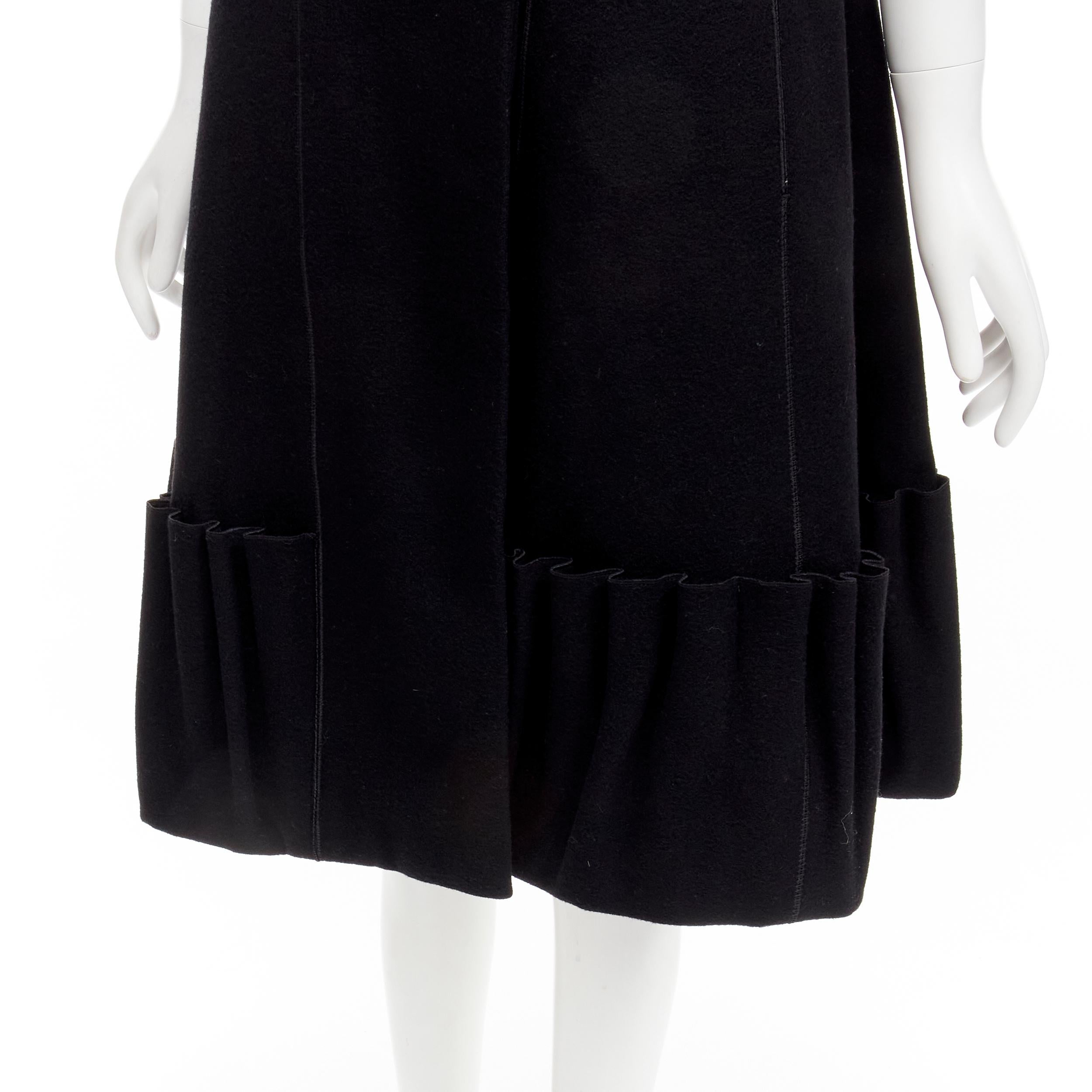 LOUIS VUITTON 2007 Laufsteg Schwarzes viktorianisches Mantelkleid aus Wolle mit Falten FR34 XS im Angebot 6