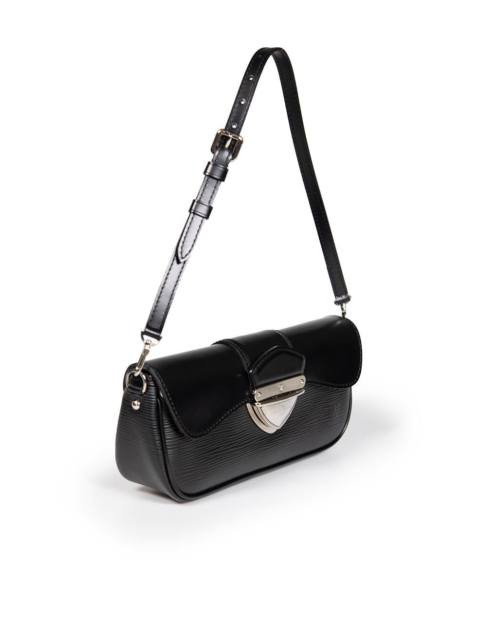 CONDITION is Very good. Minimal wear to the bag is evident. Minimal wear to the clasp detailing and the top right flap is seen with abrasion marks and the internal lining is seen with creasing on this used Louis Vuitton designer resale item. This