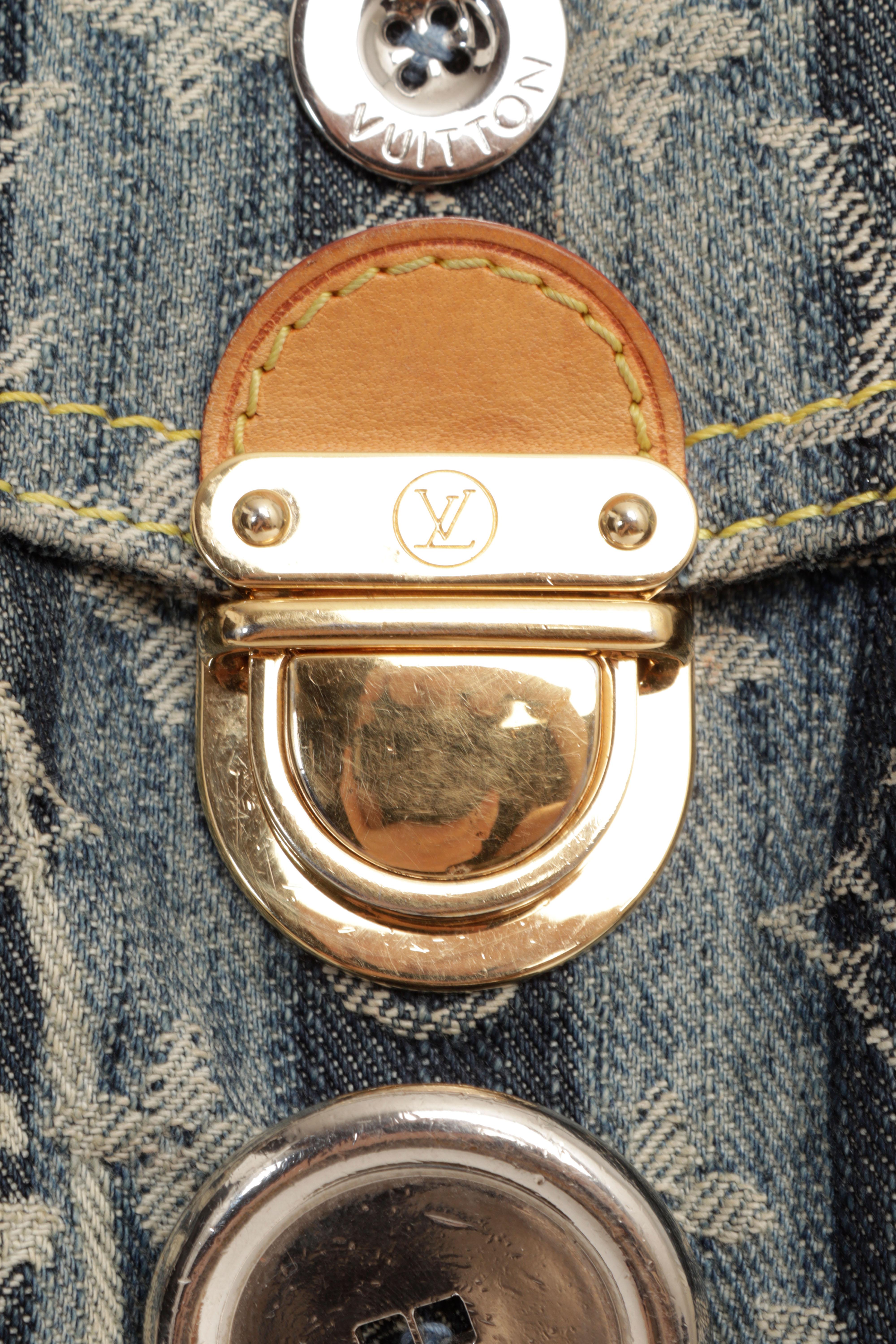 Louis Vuitton 2008 Limited Edition Judy Blame Mini Pleaty Raye Bag in Blue Denim For Sale 3