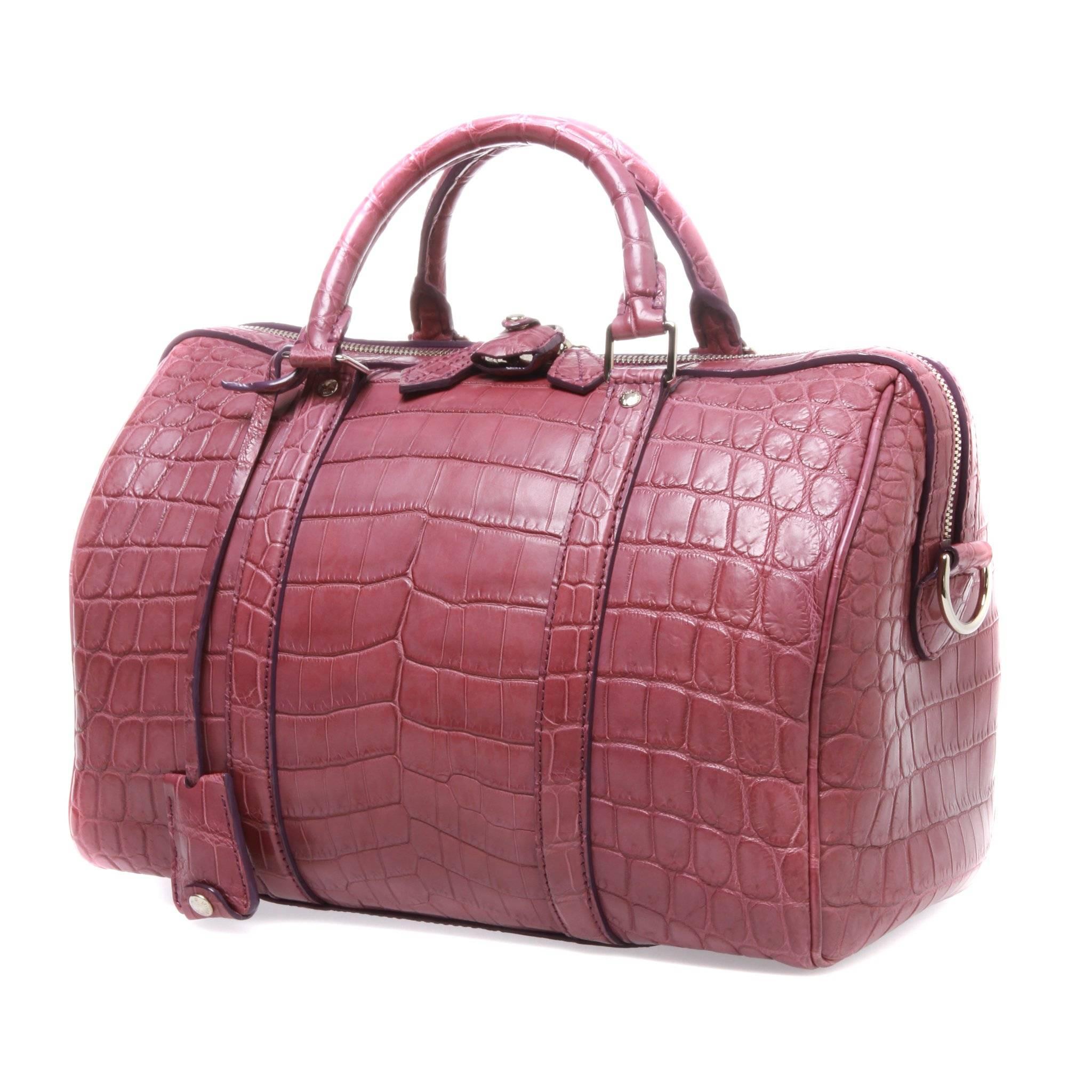 Named after its creator, Academy Award-winning screenwriter Sofia Coppola, the SC Bag was inspired by the iconic shapes of the Speedy and Keepall, combining the utility of a duffle with the smaller scale of an everyday. 

This SC bag is the 