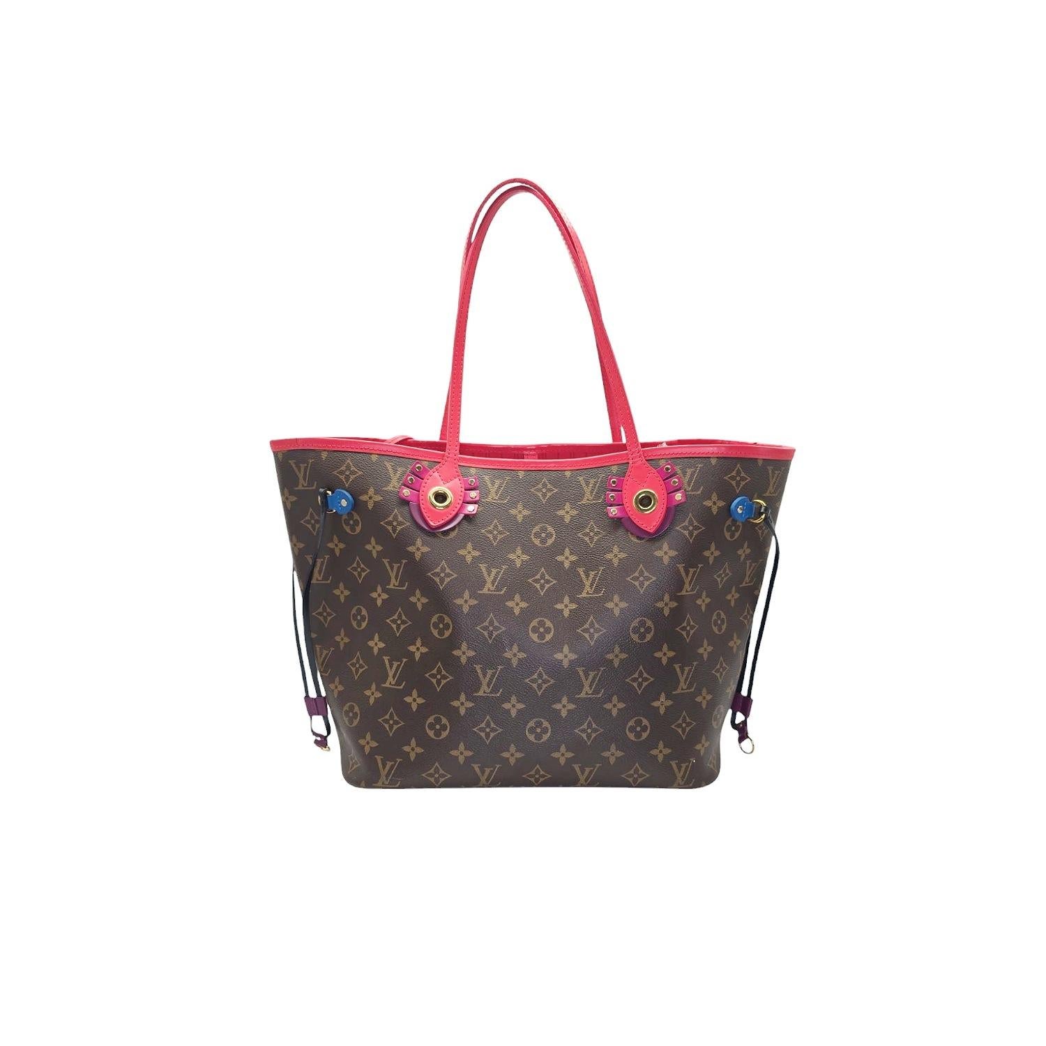 Louis Vuitton 2015 Monogram Totem Neo Neverfull MM Flamingo Tote & Pochette In Good Condition For Sale In Scottsdale, AZ