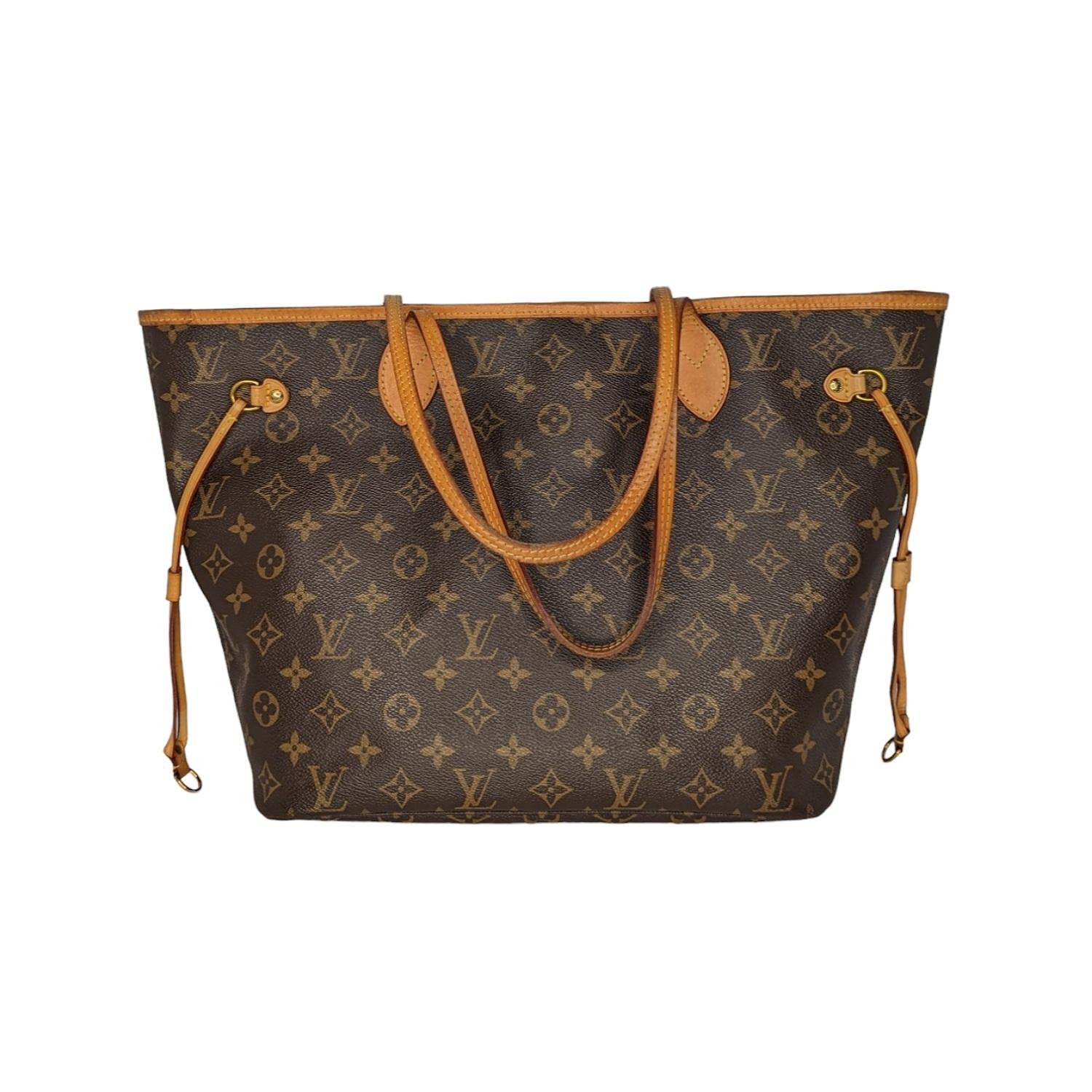 Louis Vuitton 2015 Neverfull Monogram Canvas MM Tote In Excellent Condition In Scottsdale, AZ