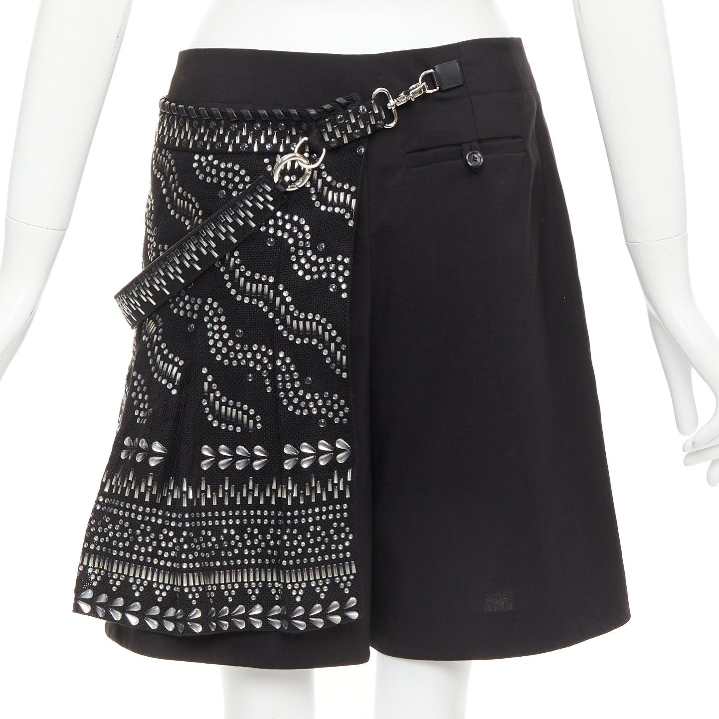Women's LOUIS VUITTON 2016 Runway black wool linen stud kilt shorts FR36 S For Sale