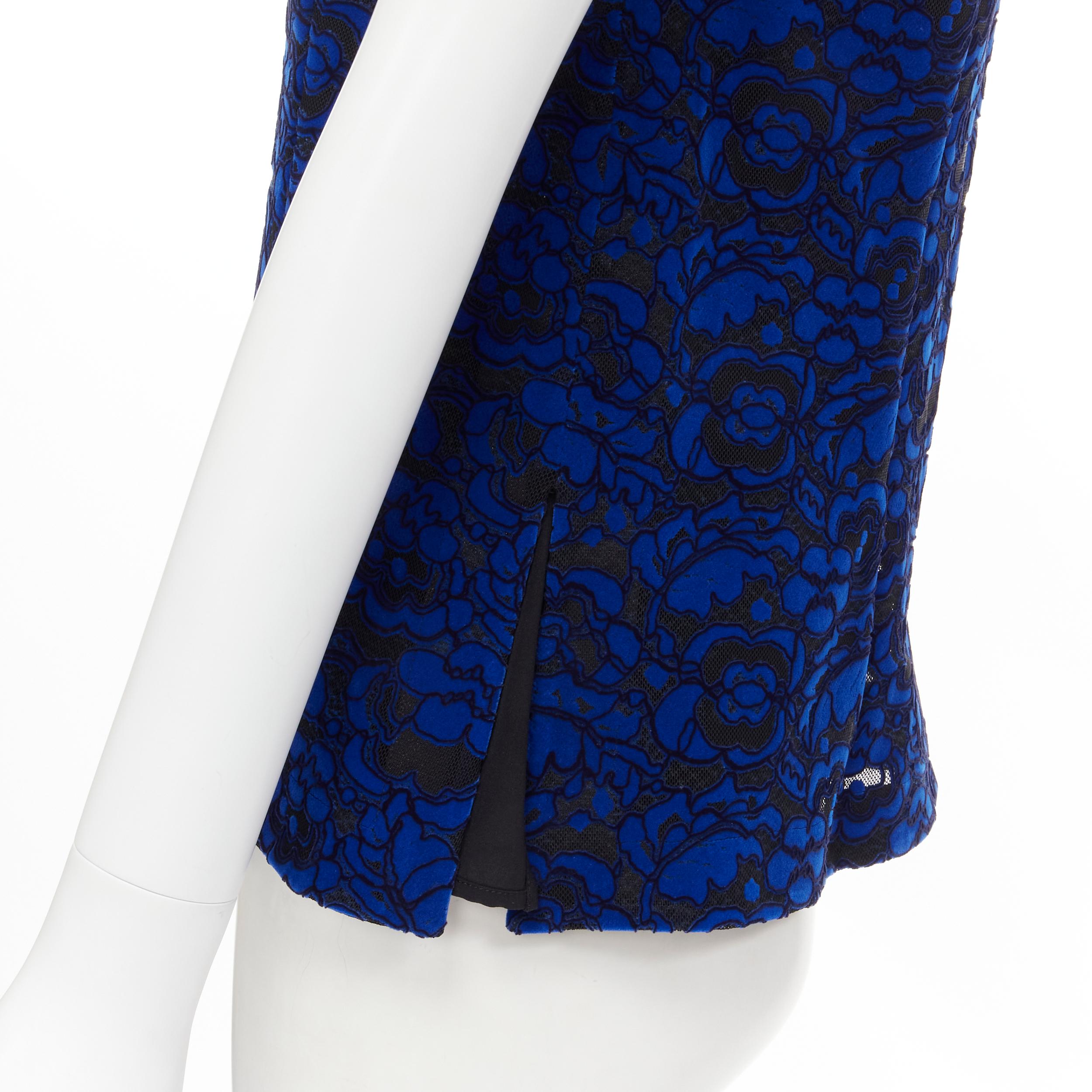 LOUIS VUITTON 2017 Runway cobalt blue floral velvet effect lace  shoulder padded For Sale 3