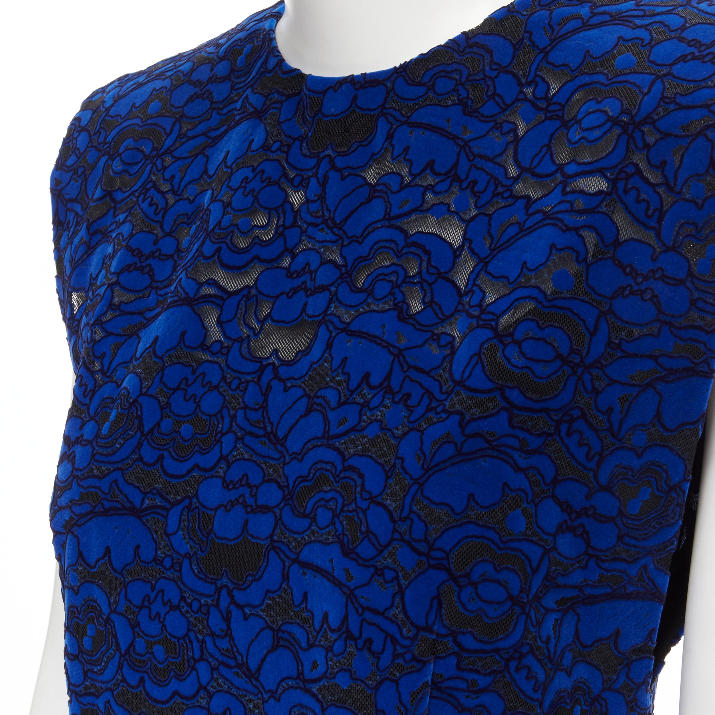 LOUIS VUITTON 2017 Runway cobalt blue floral velvet effect lace  shoulder padded For Sale 4
