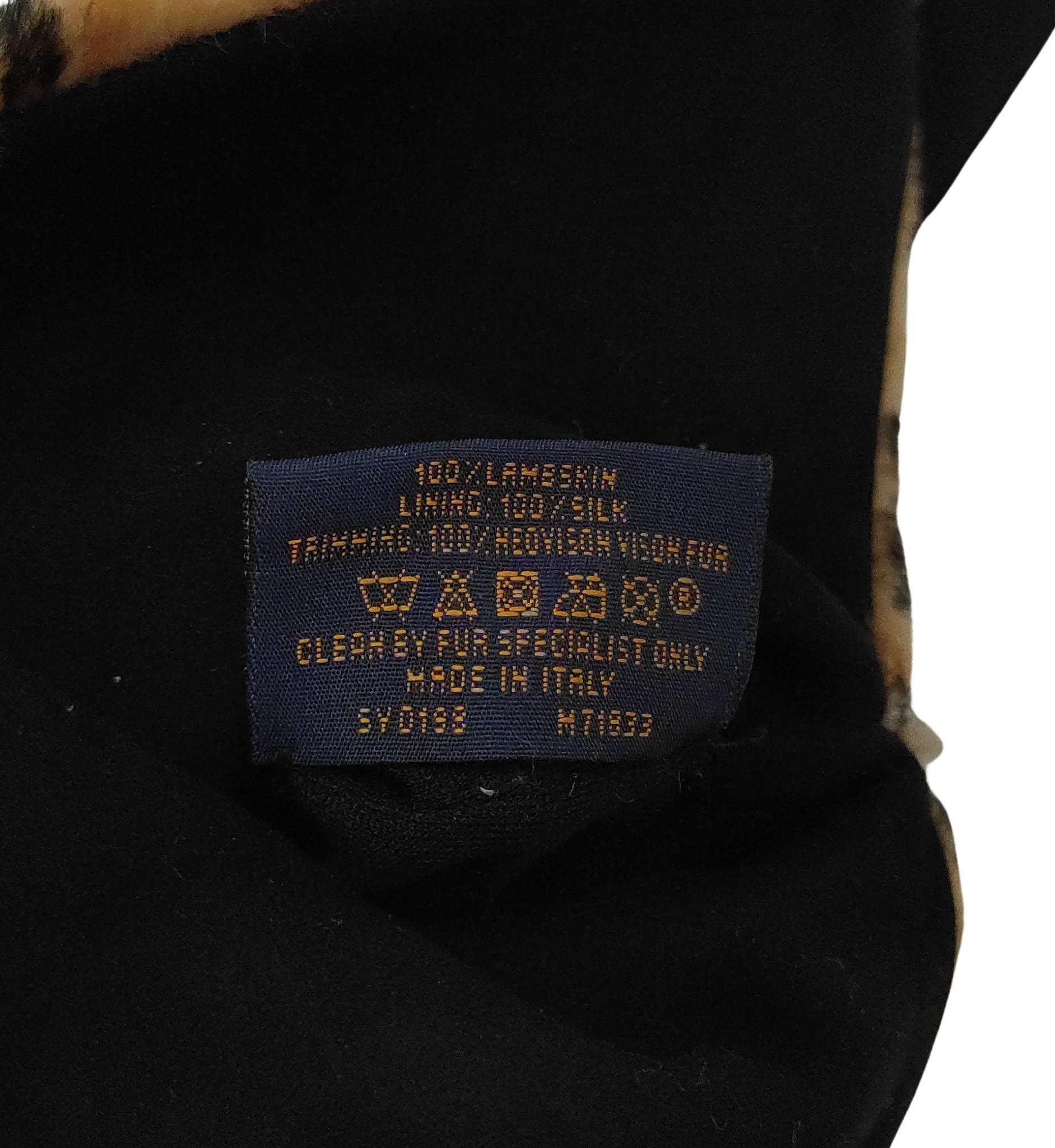 Louis Vuitton 2018 monogram mink fur and black suede gloves For Sale 3