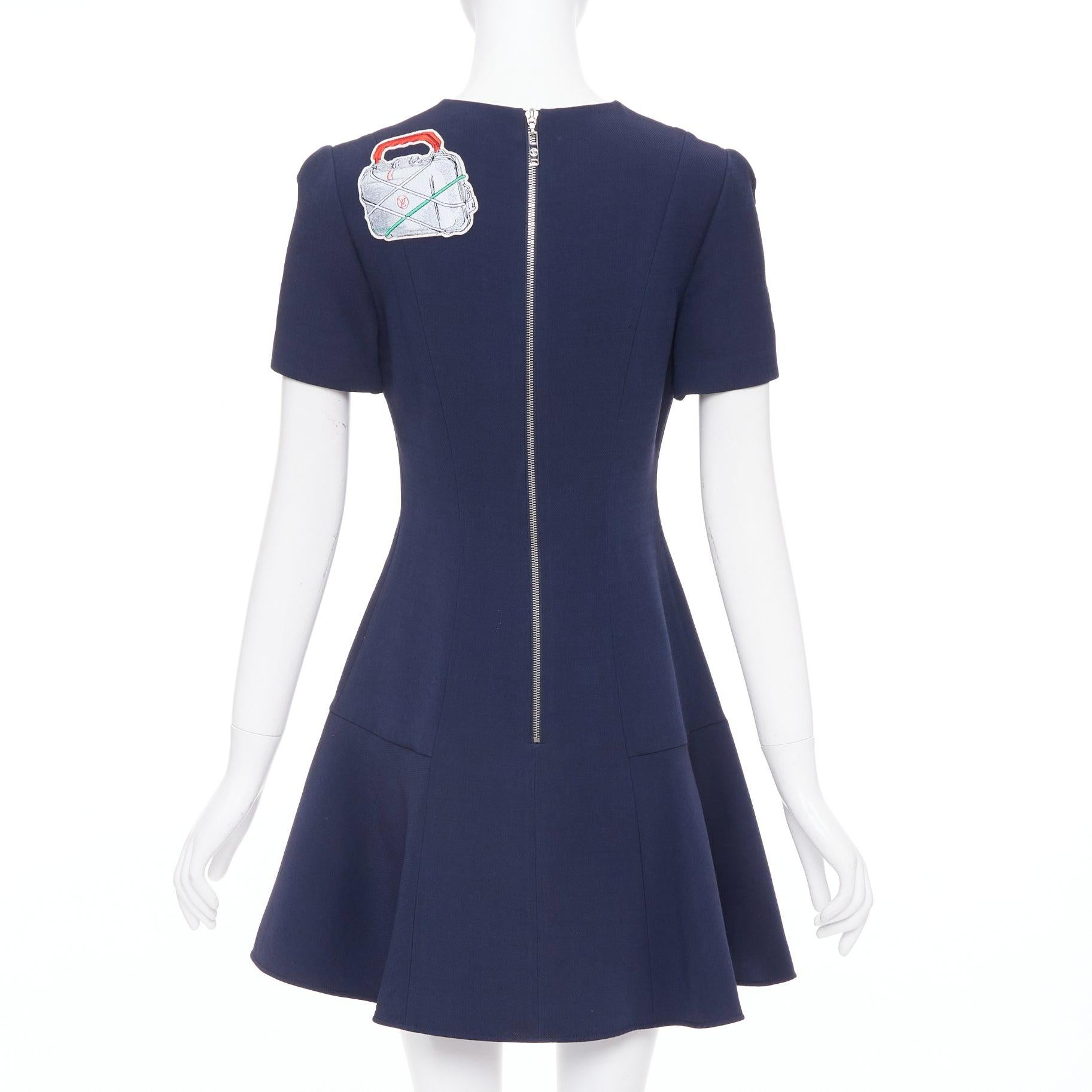 LOUIS VUITTON 2018 navyfarbene Wollseide LV besticktes gepatchtes Kleid FR38 M Damen im Angebot