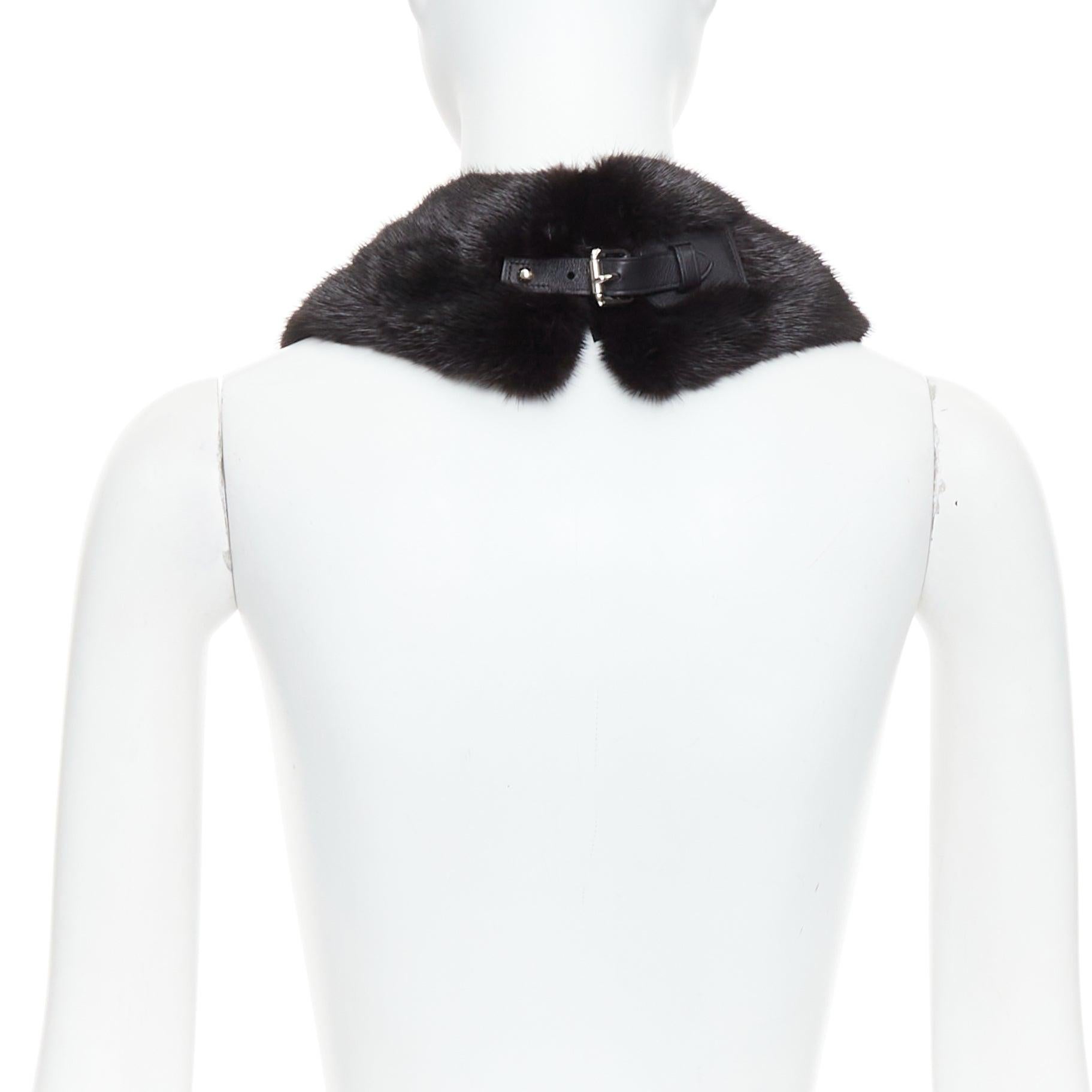 Donna LOUIS VUITTON 2019 sciarpa con colletto in pelliccia di visone marrone con logo LV in pelle foderata di seta in vendita