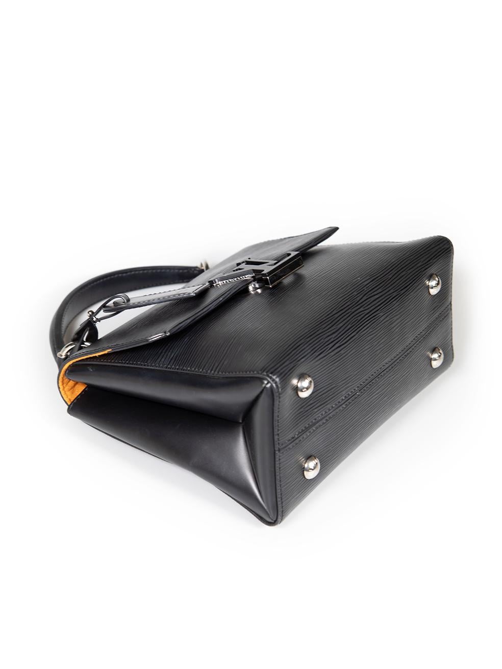 Louis Vuitton 2020 Sac Grenelle PM en cuir épi noir Excellent état à London, GB
