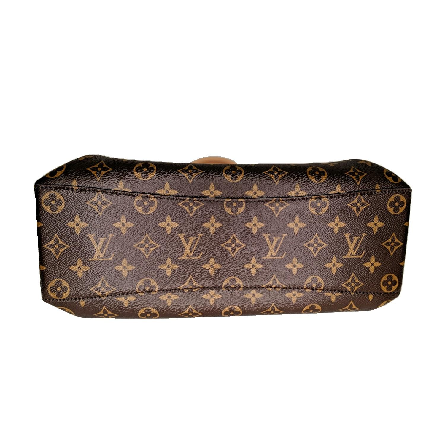 Louis Vuitton 2020 Monogramm Rivoli MM Schulranzen im Zustand „Hervorragend“ in Scottsdale, AZ