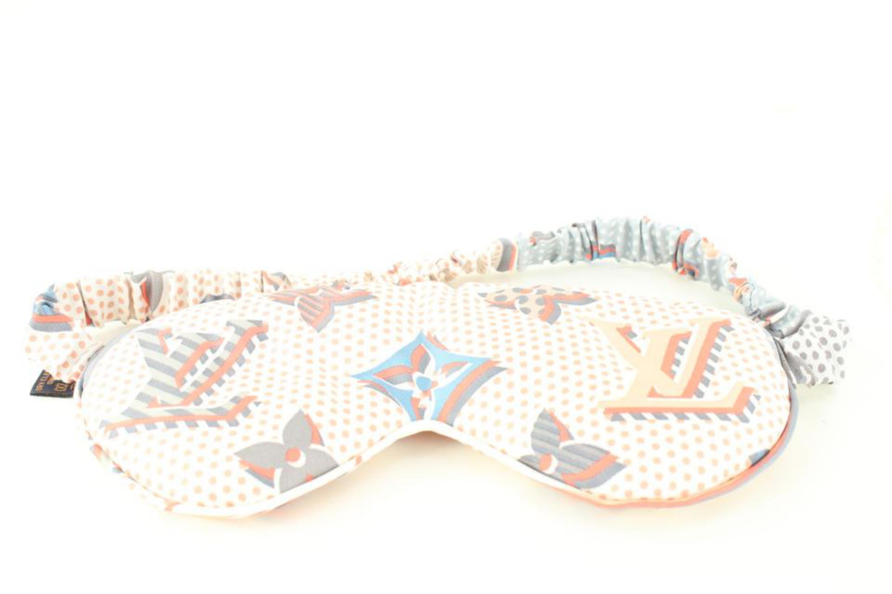 Louis Vuitton 2021-22FW Monogram Cruise Sleeping Mask with Pouch Face74lk615s In New Condition In Dix hills, NY