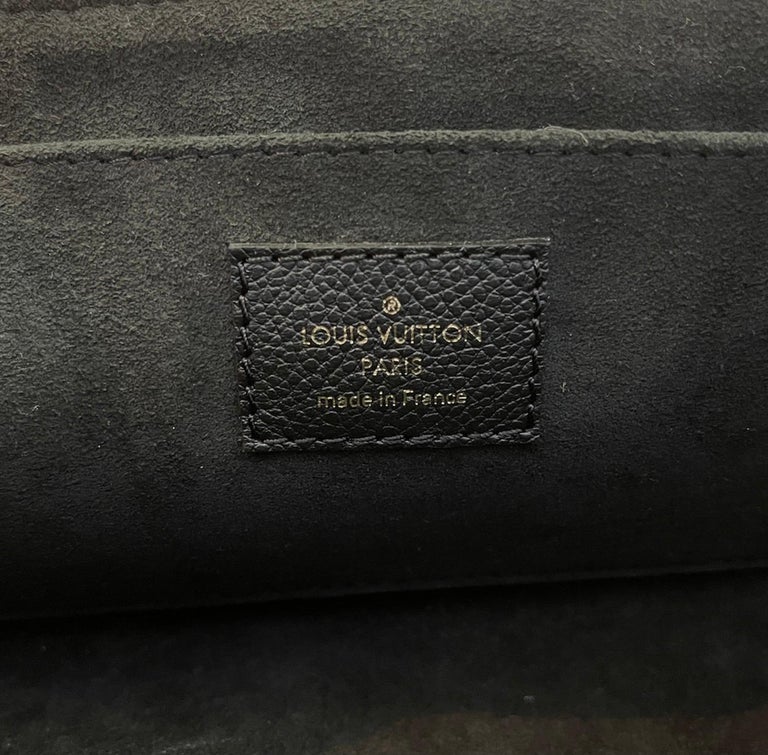 Louis Vuitton 2021 Black/Beige Empreinte Leather Monogram Giant Favorite MM  Bag For Sale at 1stDibs