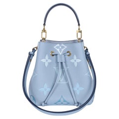 Louis Vuitton 2021 Empreinte Monogram Giant Neonoe BB Crossbody Bag