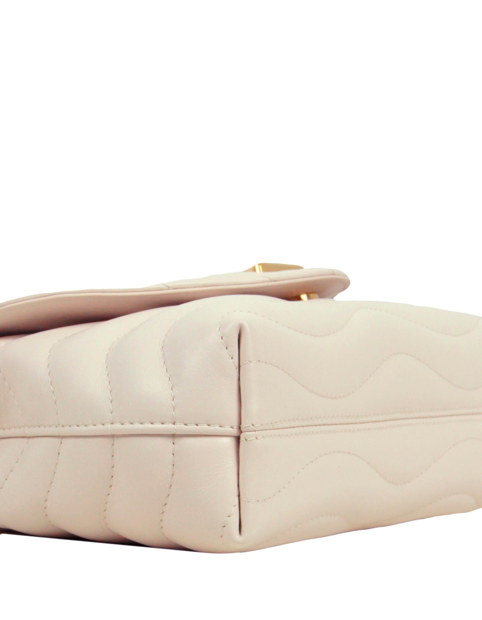 Louis Vuitton 2021 LIKE NEW Ivorie Ivory Calfskin LV New Wave Chain Flap Bag In Excellent Condition In New York, NY