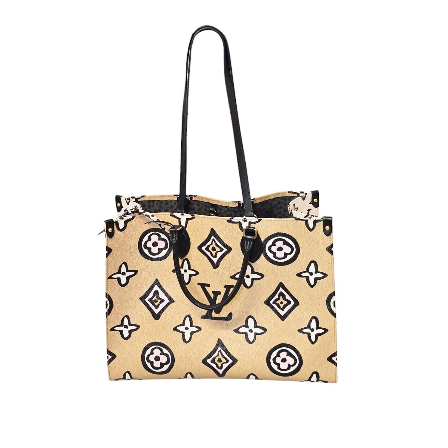 Beige Louis Vuitton 2021 Monogram Giant Wild At Heart Arizona Onthego GM For Sale