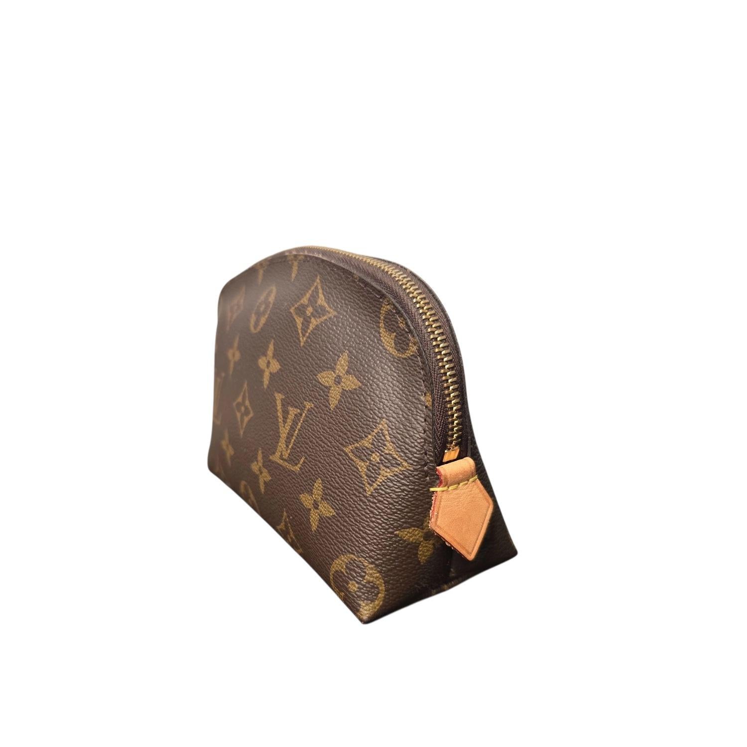 Louis Vuitton 2021 Monogram Monogramm Kosmetiktasche für Damen oder Herren im Angebot