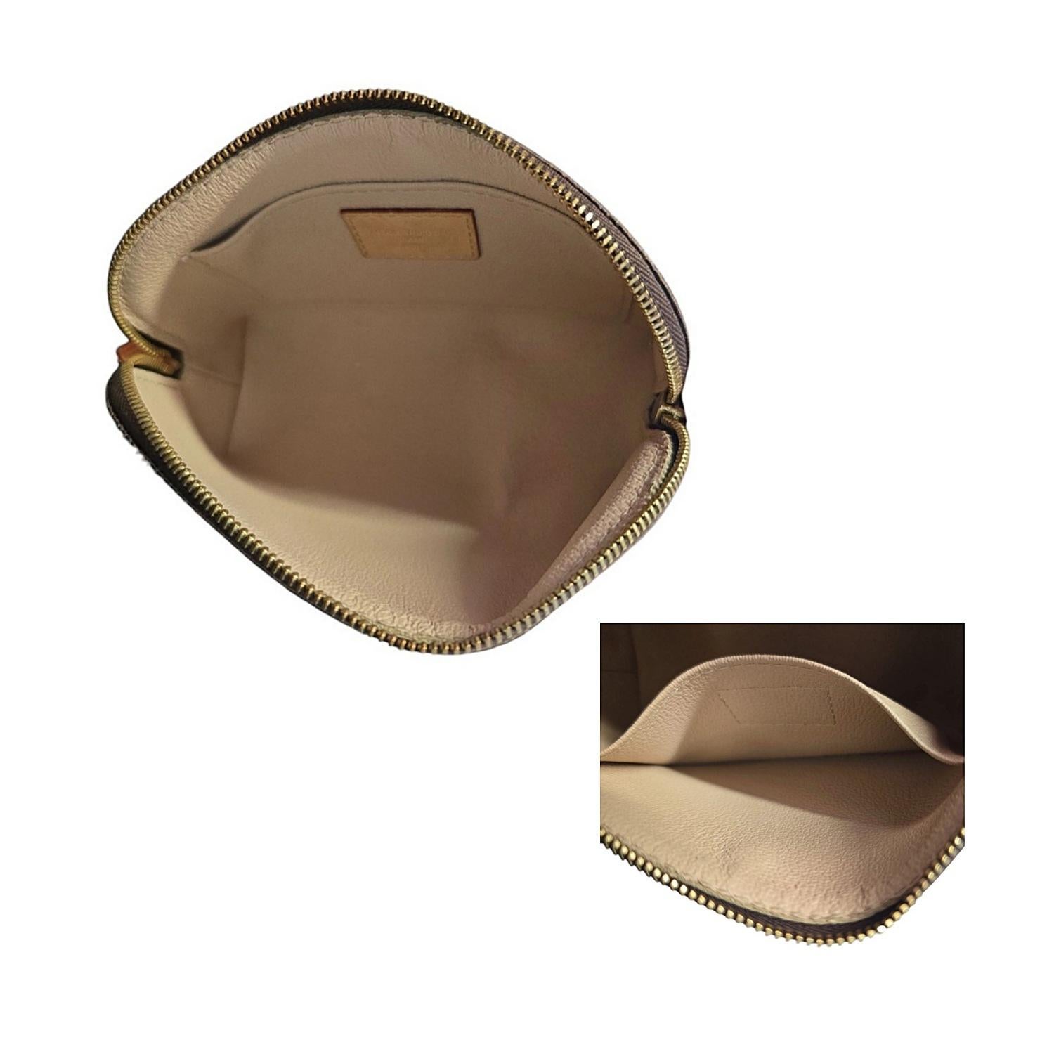 Louis Vuitton 2021 Monogram Monogramm Kosmetiktasche im Angebot 3
