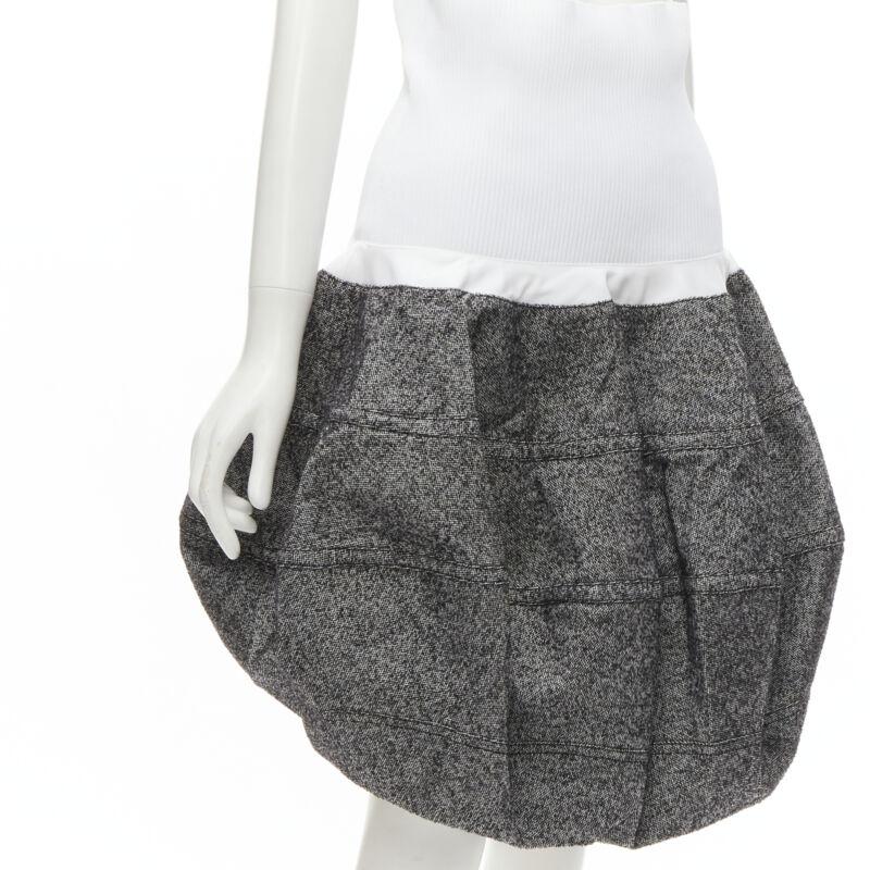 LOUIS VUITTON 2021 Runway white ribbed grey wool dropped bubble skirt FR34 XS
Reference: AAWC/A00010
Brand: Louis Vuitton
Designer: Nicolas Ghesquiere
Collection: Fall Winter 2021 - Runway
Material: 100% Wool
Color: Grey, White
Pattern: Solid
Extra