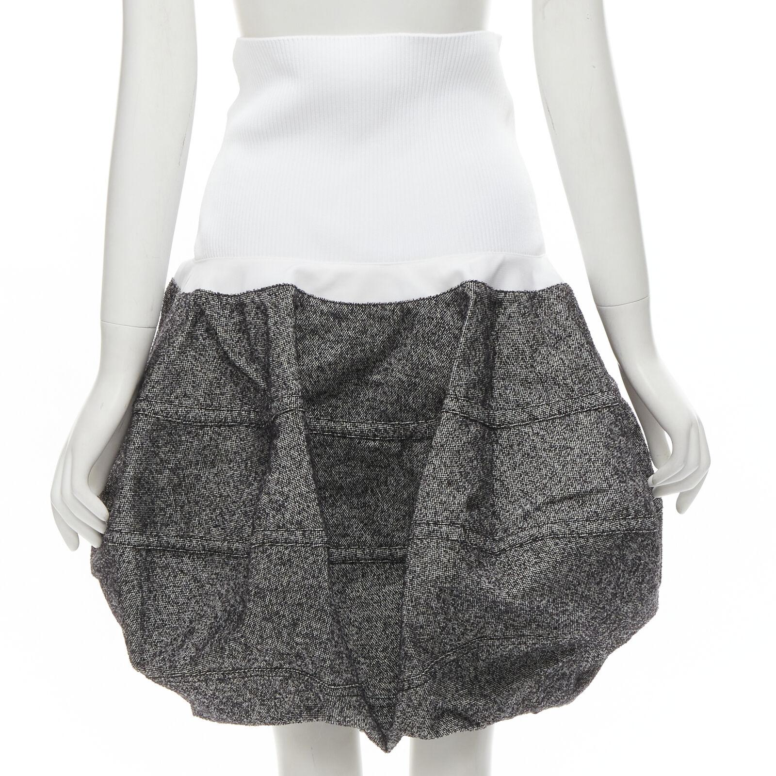 LOUIS VUITTON 2021 Runway white ribbed grey wool dropped bubble skirt FR34 XS In Excellent Condition For Sale In Hong Kong, NT