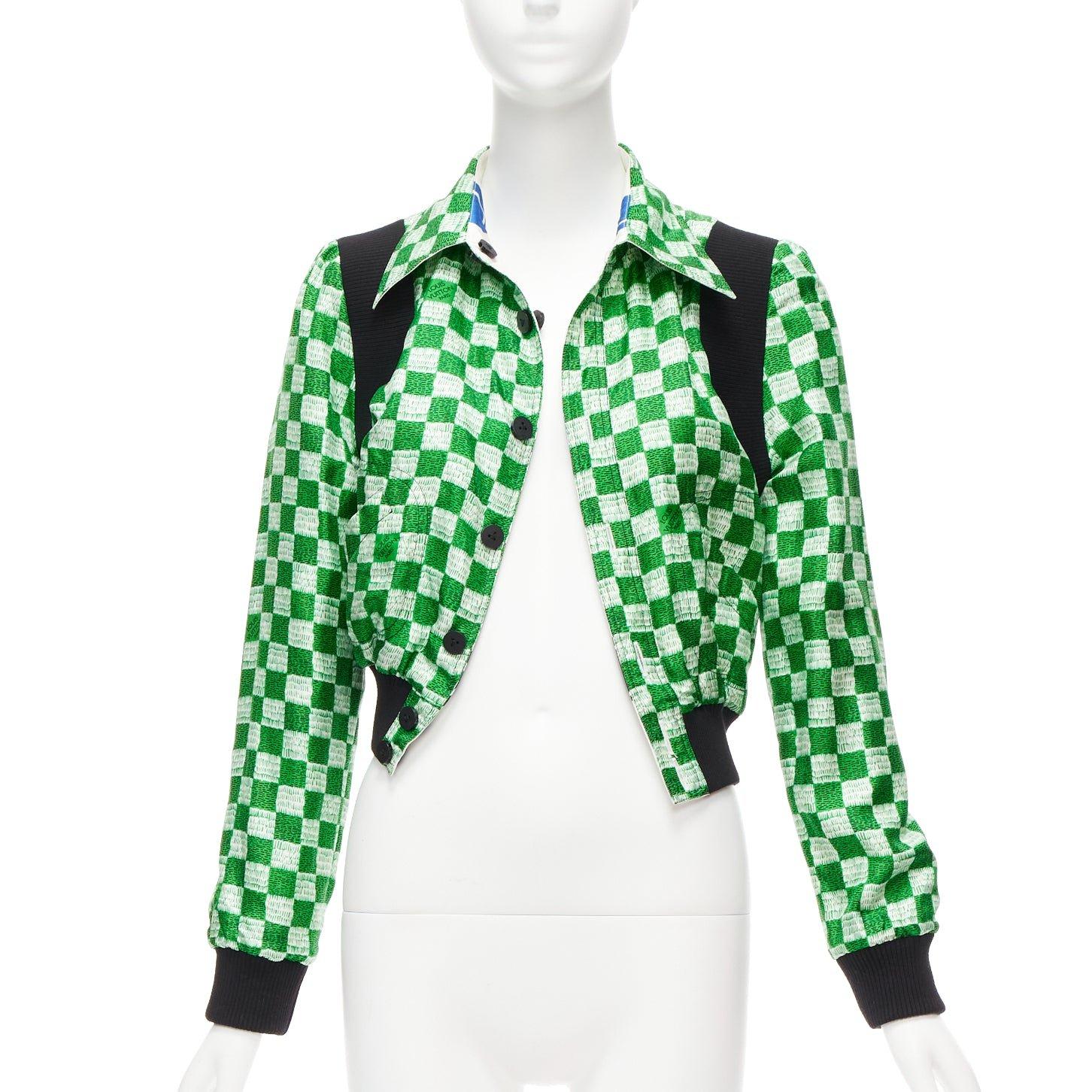 LOUIS VUITTON 2022 100% silk Reversible green Damier cropped jacket FR34 XS In Excellent Condition For Sale In Hong Kong, NT