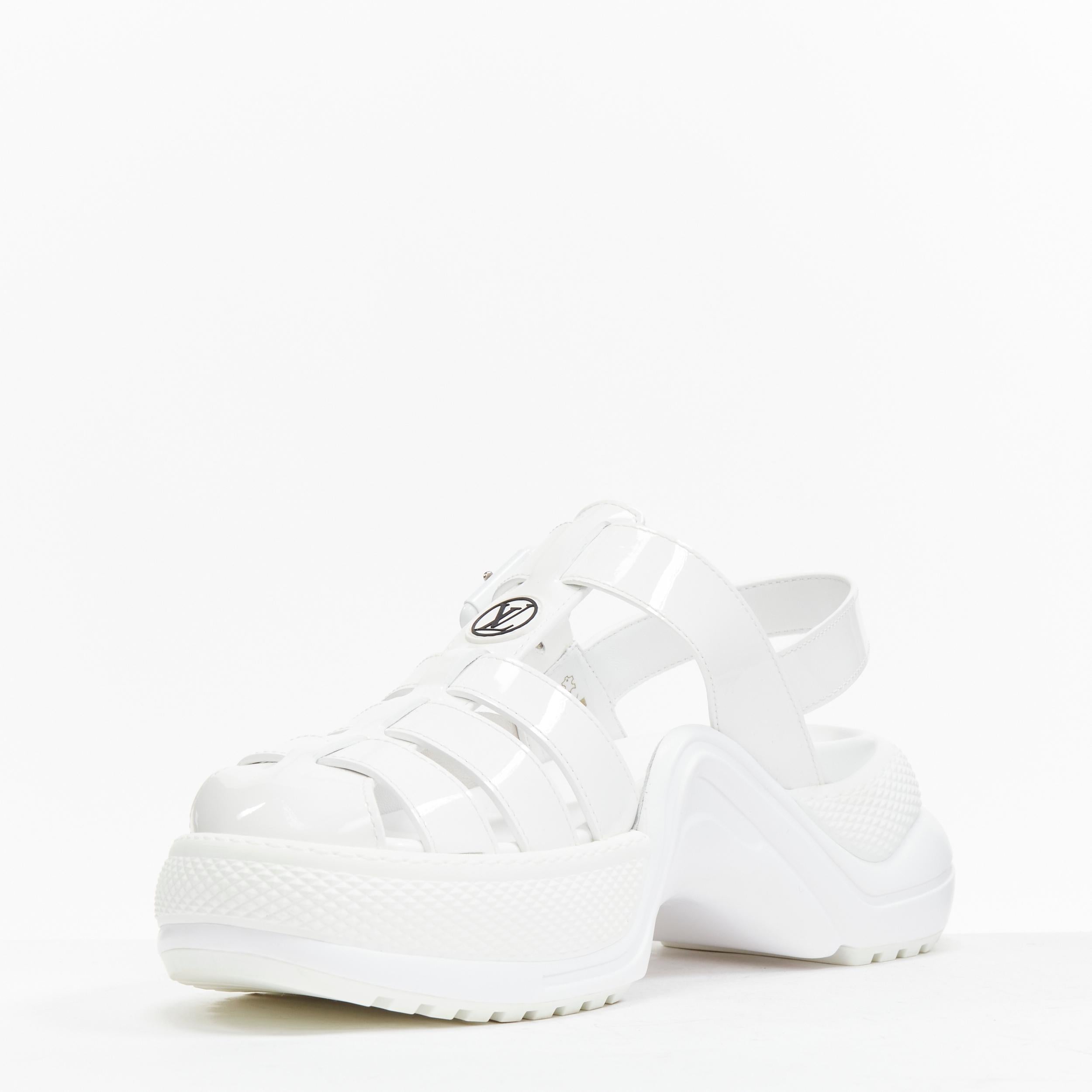 LOUIS VUITTON 2022 Arch white patent leather chunky sole fisherman sandals EU38 In Excellent Condition In Hong Kong, NT
